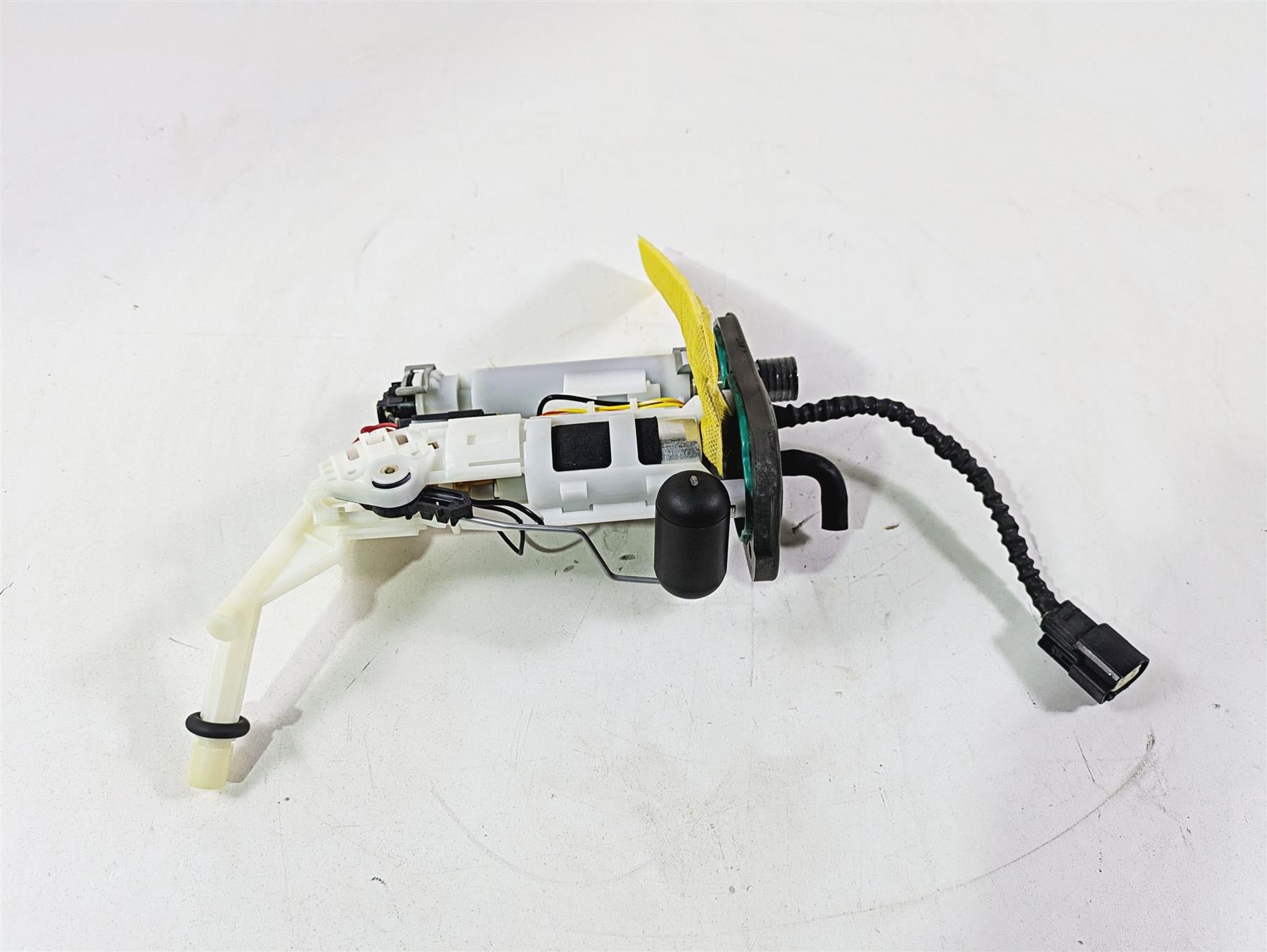 2021 Harley Softail FXST Standard Fuel Gas Petrol Pump + Lever Sender 61200043
