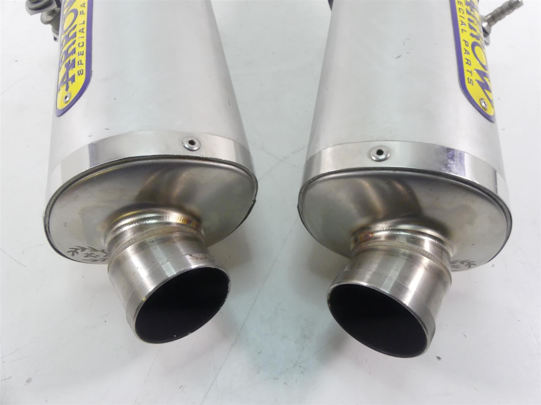 2004 Aprilia RSV1000 R Mille Arrow Exhaust Slip-On Pipe Muffler 71677AON {{ shop.shopifyCountryName }} - Mototech271