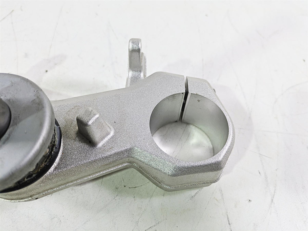 2023 BMW G310R K03 Lower Triple Tree Steering Clamp 31428557754 {{ shop.shopifyCountryName }} - Mototech271