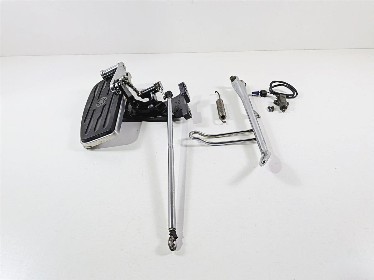 2006 Yamaha XVZ1300 Royal Star Left Floor Board & Shifter 4XY-27410-10-00 {{ shop.shopifyCountryName }} - Mototech271