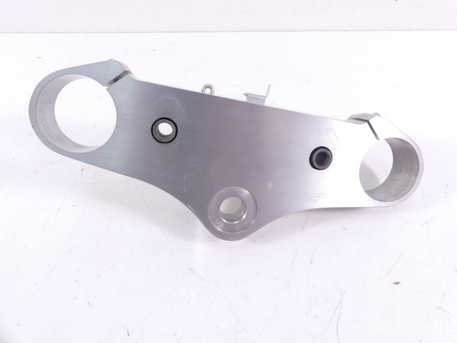 2006 Suzuki M109R VZR1800 Boulevard Upper Triple Tree Clamp 57mm 51311-48G00 {{ shop.shopifyCountryName }} - Mototech271