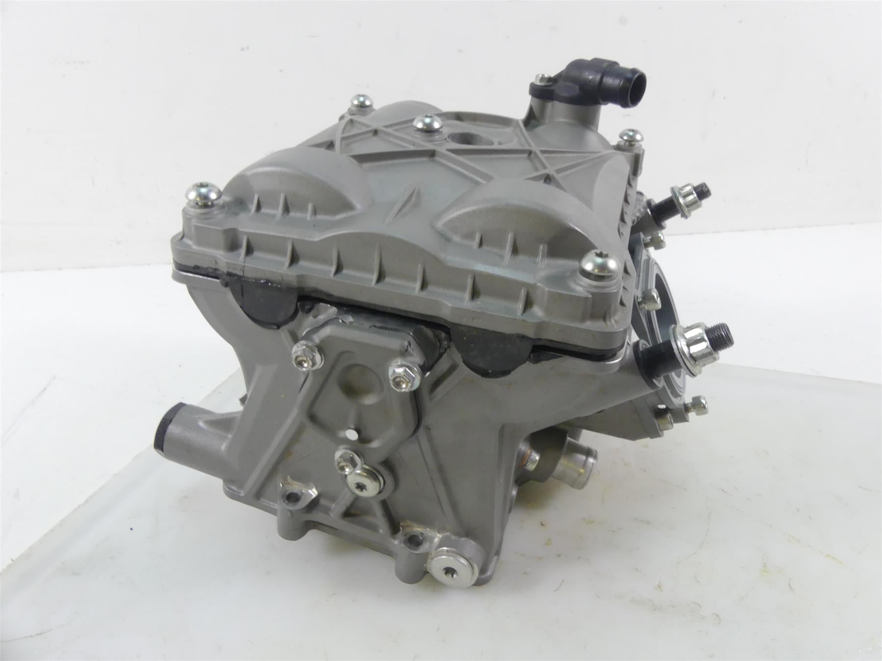 2020 Ducati Panigale V2 Rear Vertical Cylinder Head Cylinderhead 576mi 30123272F {{ shop.shopifyCountryName }} - Mototech271