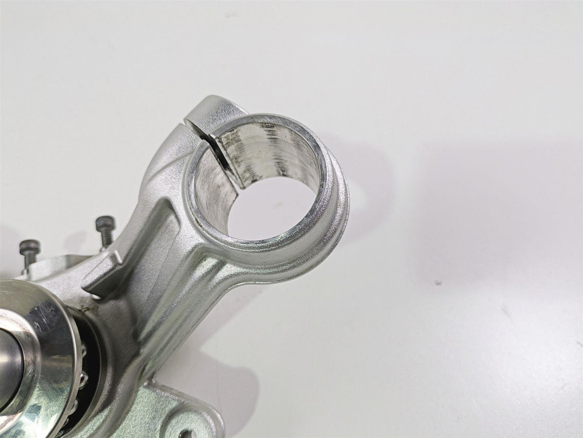 2022 BMW RnineT Pure K22 Lower Triple Tree Steering Clamp 31428558481 {{ shop.shopifyCountryName }} - Mototech271