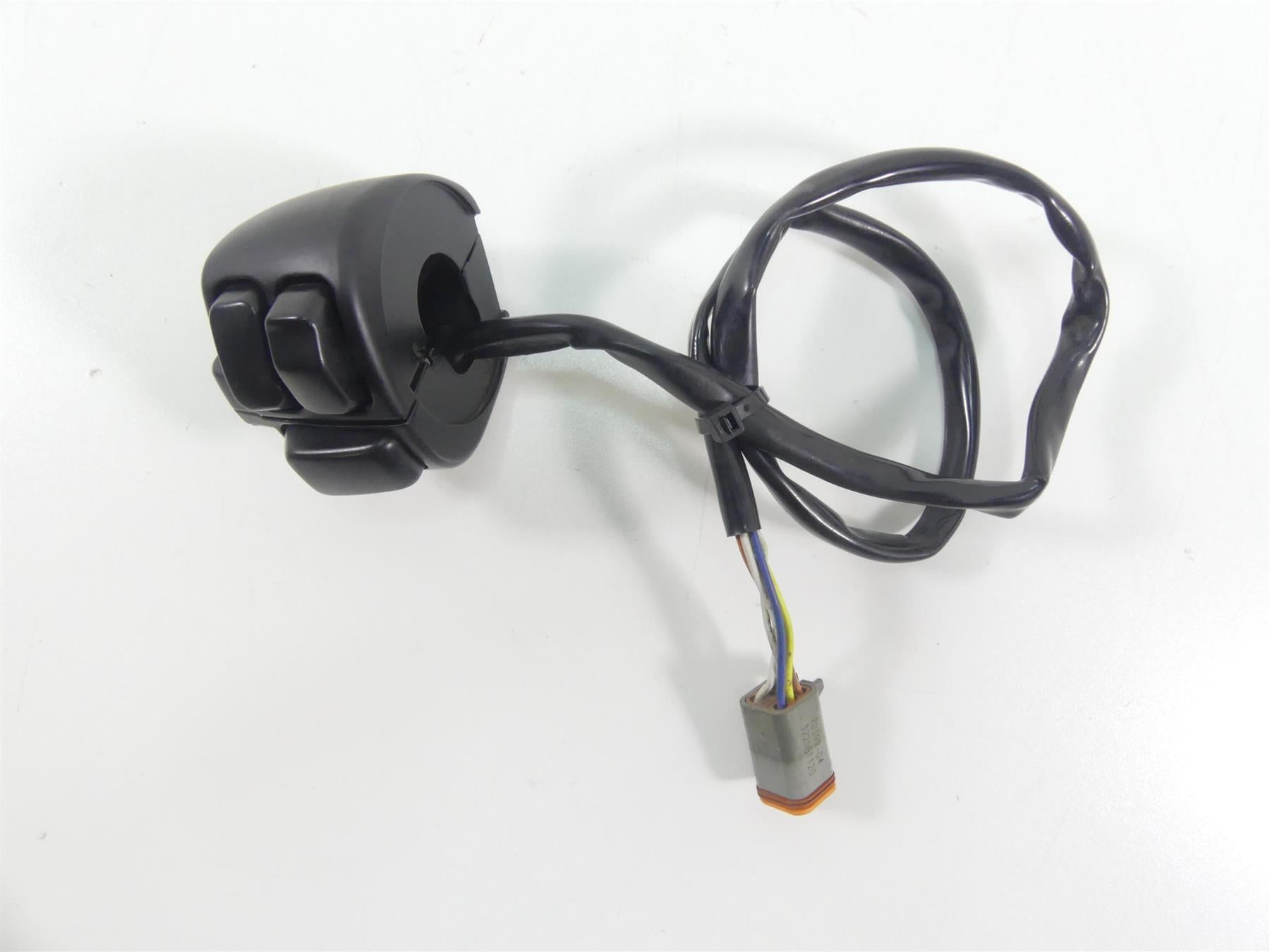 2006 Harley Sportster XL1200 Custom Left Hand Blinker Control Switch 71597-96B {{ shop.shopifyCountryName }} - Mototech271