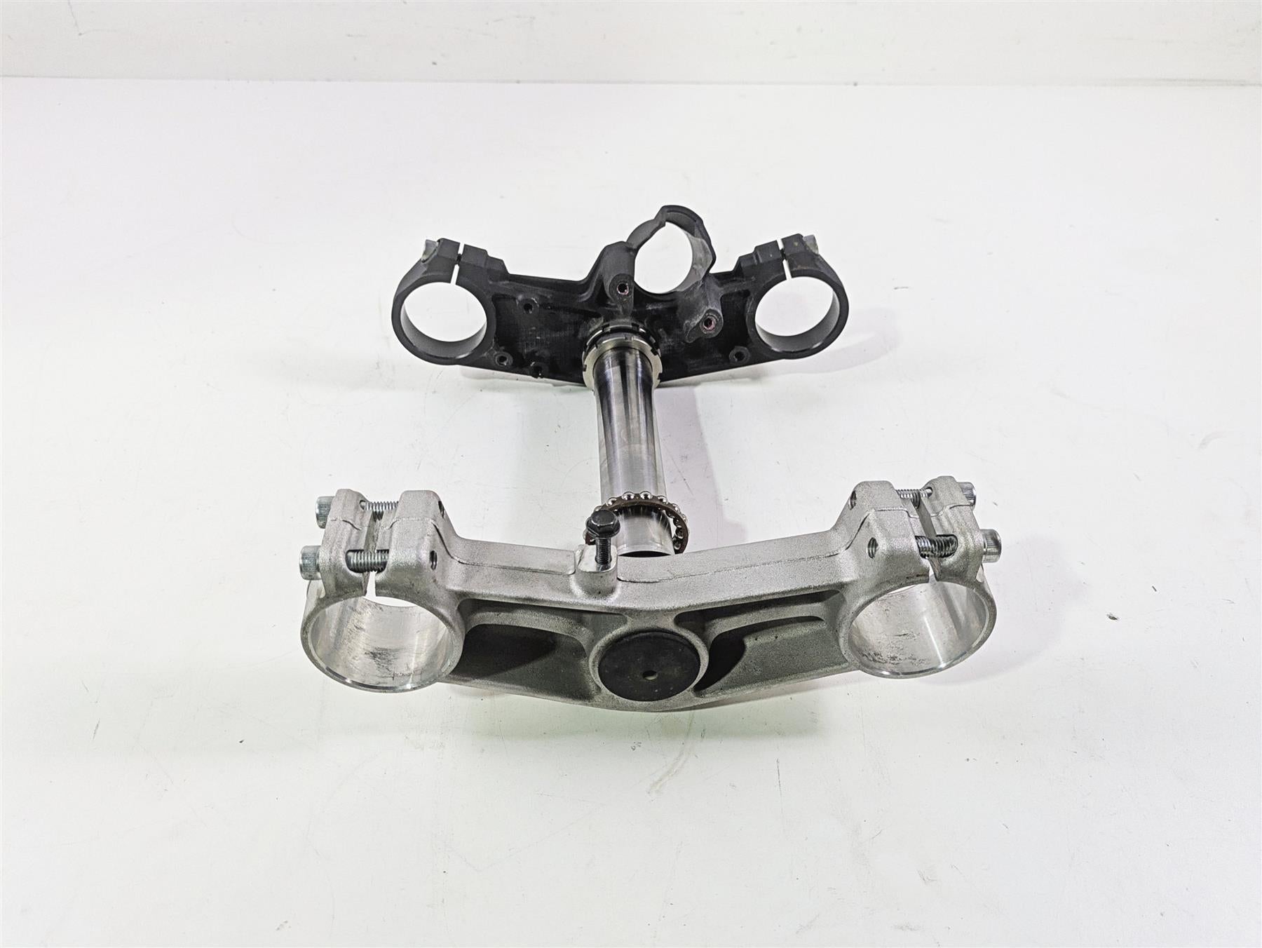 2020 Kawasaki ZX6R ZX636 Ninja Upper Lowr Triple Tree Set 44037-0136 44039-0181 {{ shop.shopifyCountryName }} - Mototech271