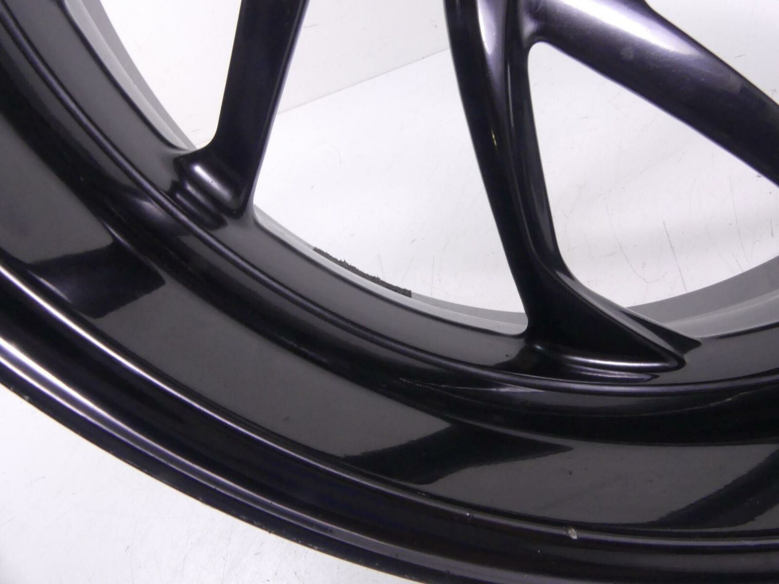 2018 BMW K1600 Bagger Straight Rear Cast Wheel Rim 17x6 36318546415 {{ shop.shopifyCountryName }} - Mototech271