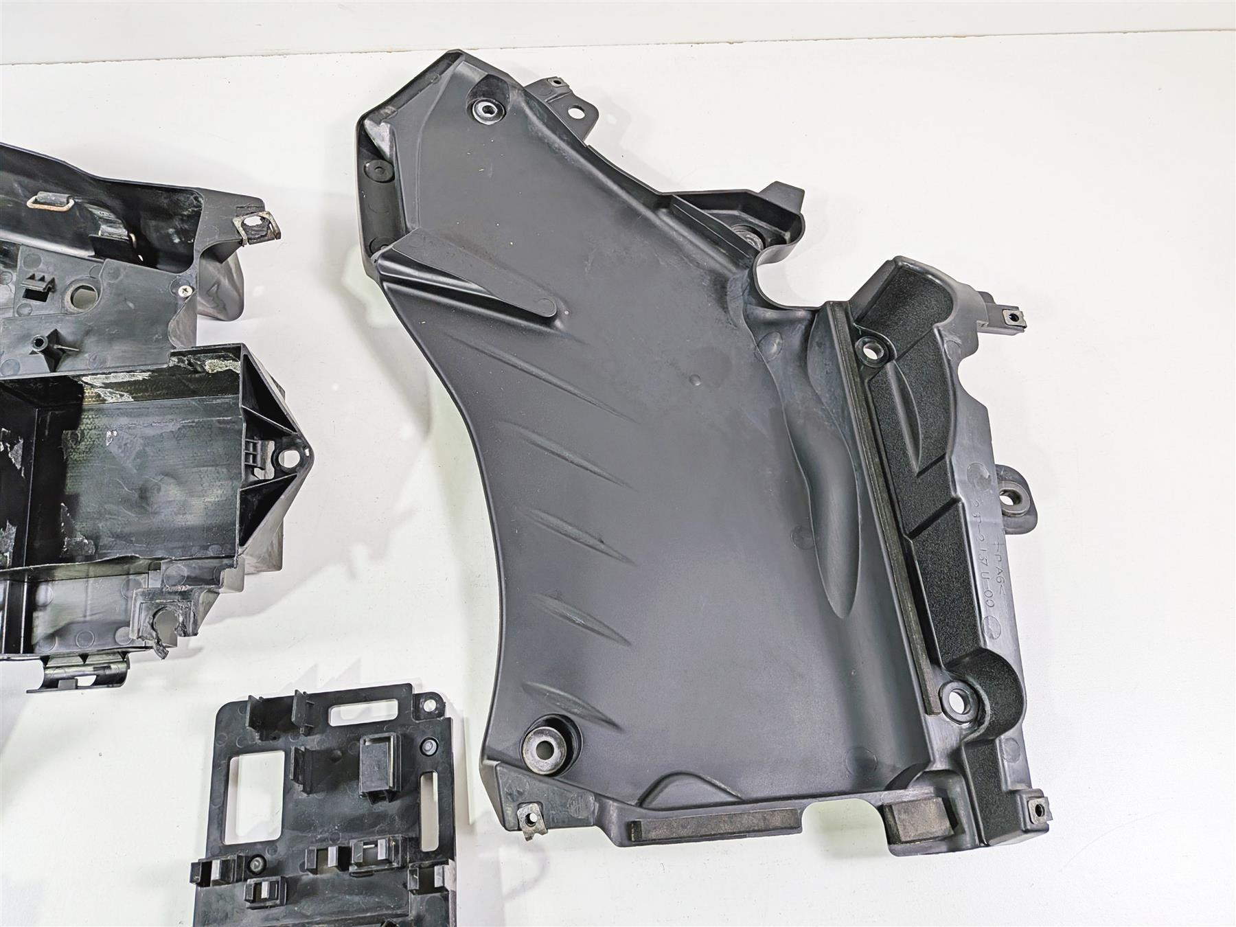 2012 Yamaha XT1200 Super Tenere Electrical Carrier Infill Cover 23P-2137U-00 {{ shop.shopifyCountryName }} - Mototech271
