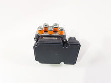 Load image into Gallery viewer, 2016 Harley Touring FLHR Road King  Abs Brake Pump Module Unit 41100013A
