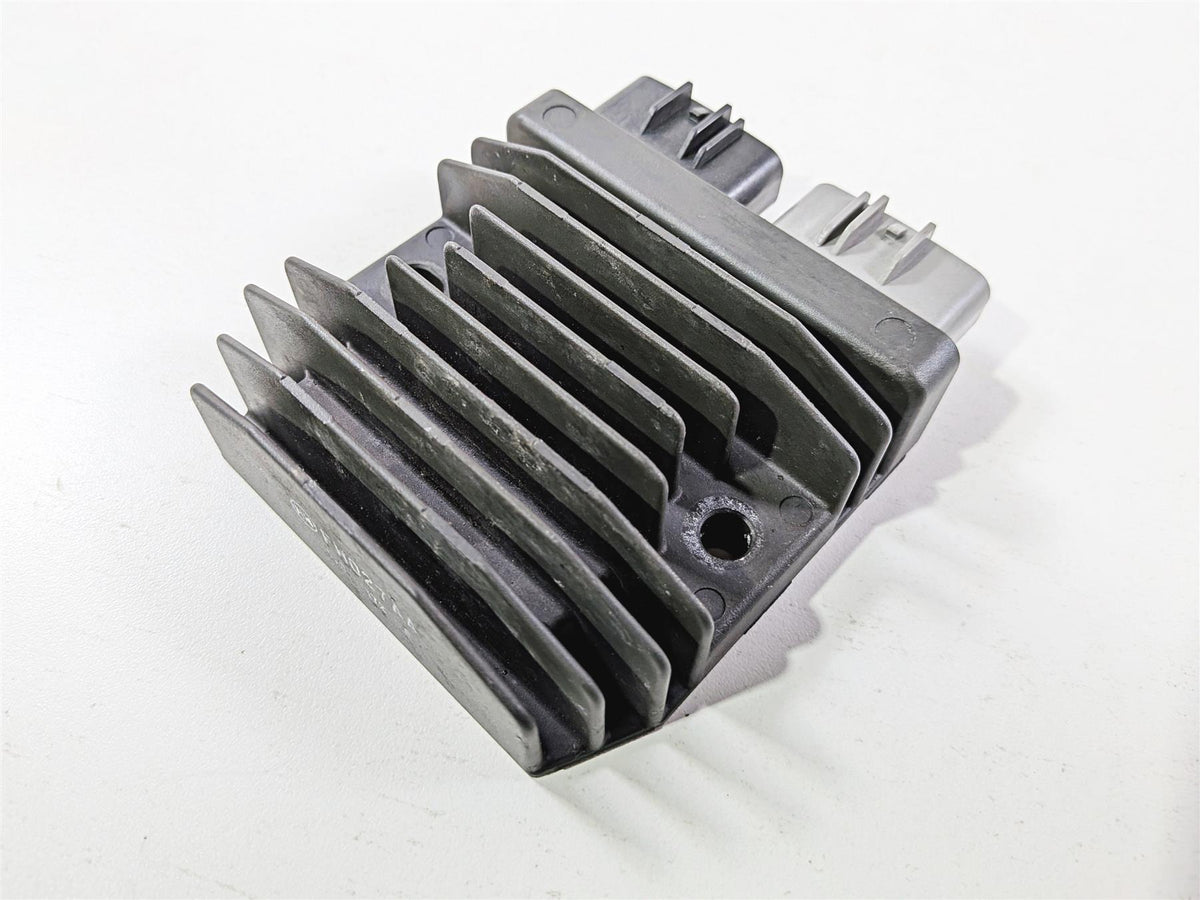 2022 Triumph Tiger 900 GT Pro Rectifier Voltage Regulator T1300675 FH027AA {{ shop.shopifyCountryName }} - Mototech271