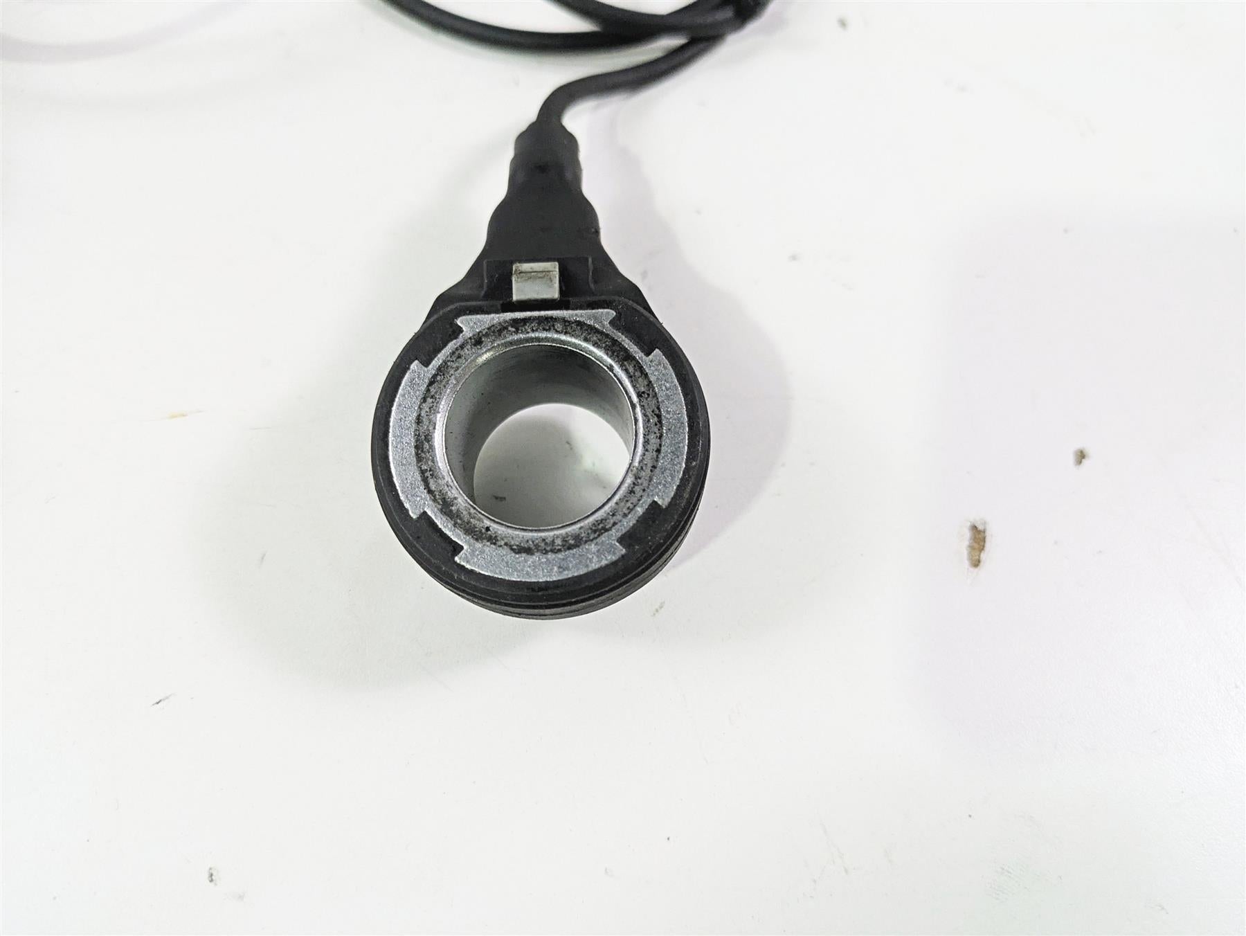 2014 Harley FLS Softail Slim Abs Wheel Speed Sensor Set 40982-11 40985-11 {{ shop.shopifyCountryName }} - Mototech271