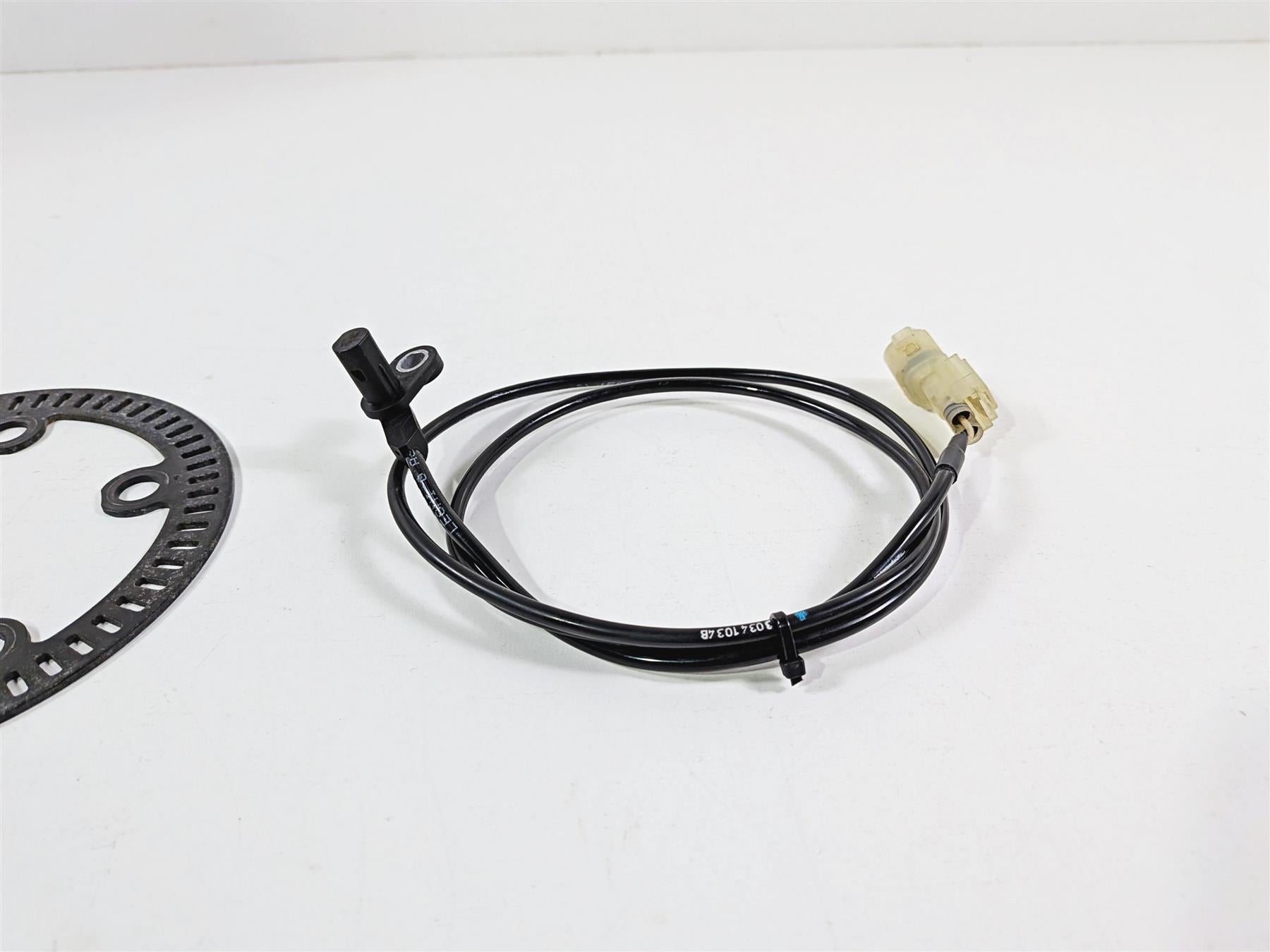 2022 Triumph Tiger 900 GT Pro Front Abs Brake Wheel Speed Sensor T2029935 {{ shop.shopifyCountryName }} - Mototech271
