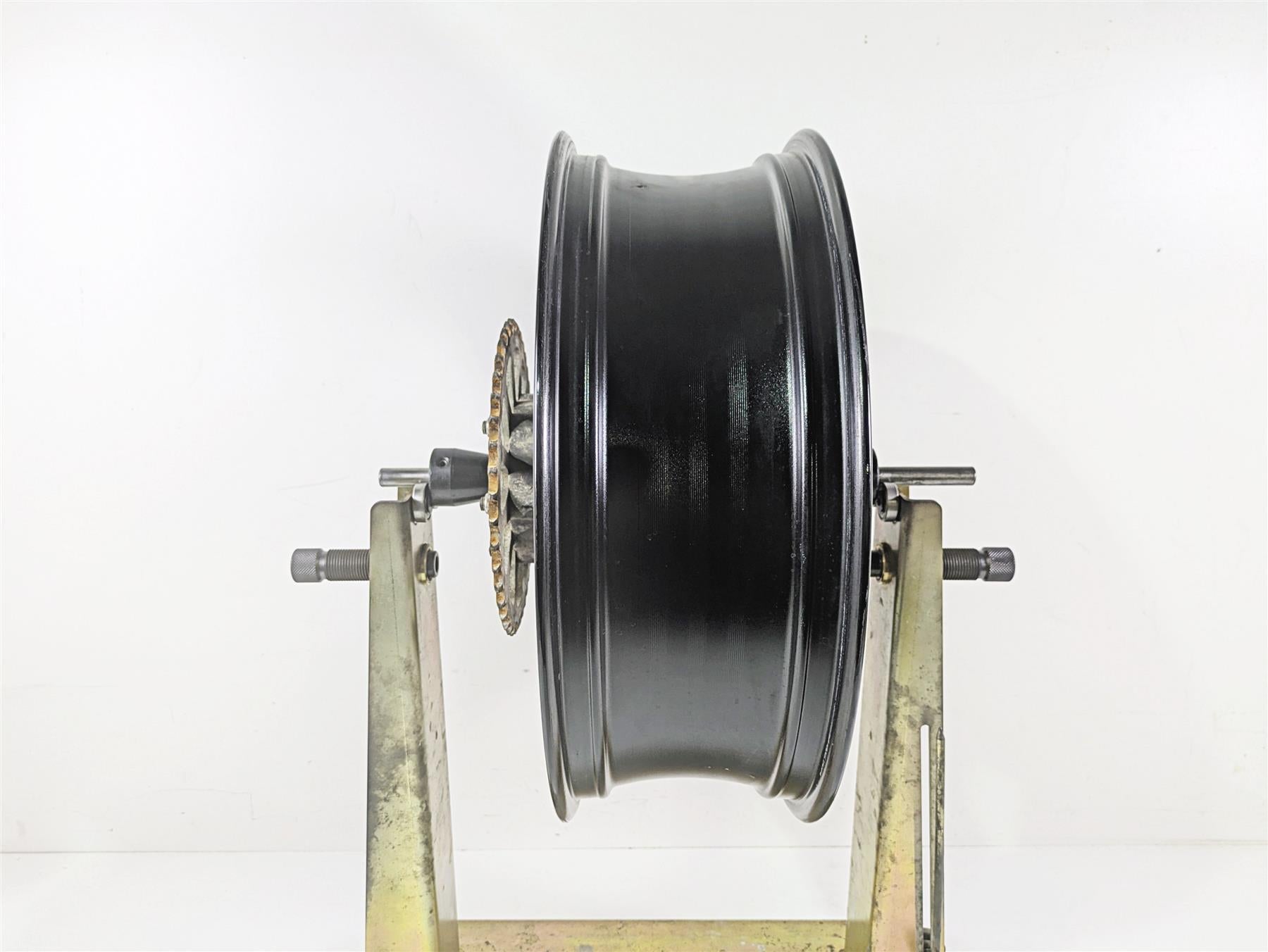 2020 Kawasaki ZX6R ZX636 Ninja Rear Wheel Rim Strgt 17x5.5 Enkei 41073-0729-18F {{ shop.shopifyCountryName }} - Mototech271