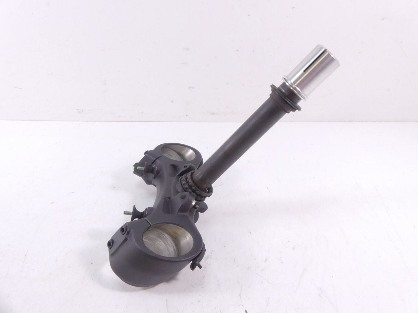 2015 Ducati Diavel Dark Lower Tiple Tree Steering Yoke 58mm 34220612B {{ shop.shopifyCountryName }} - Mototech271