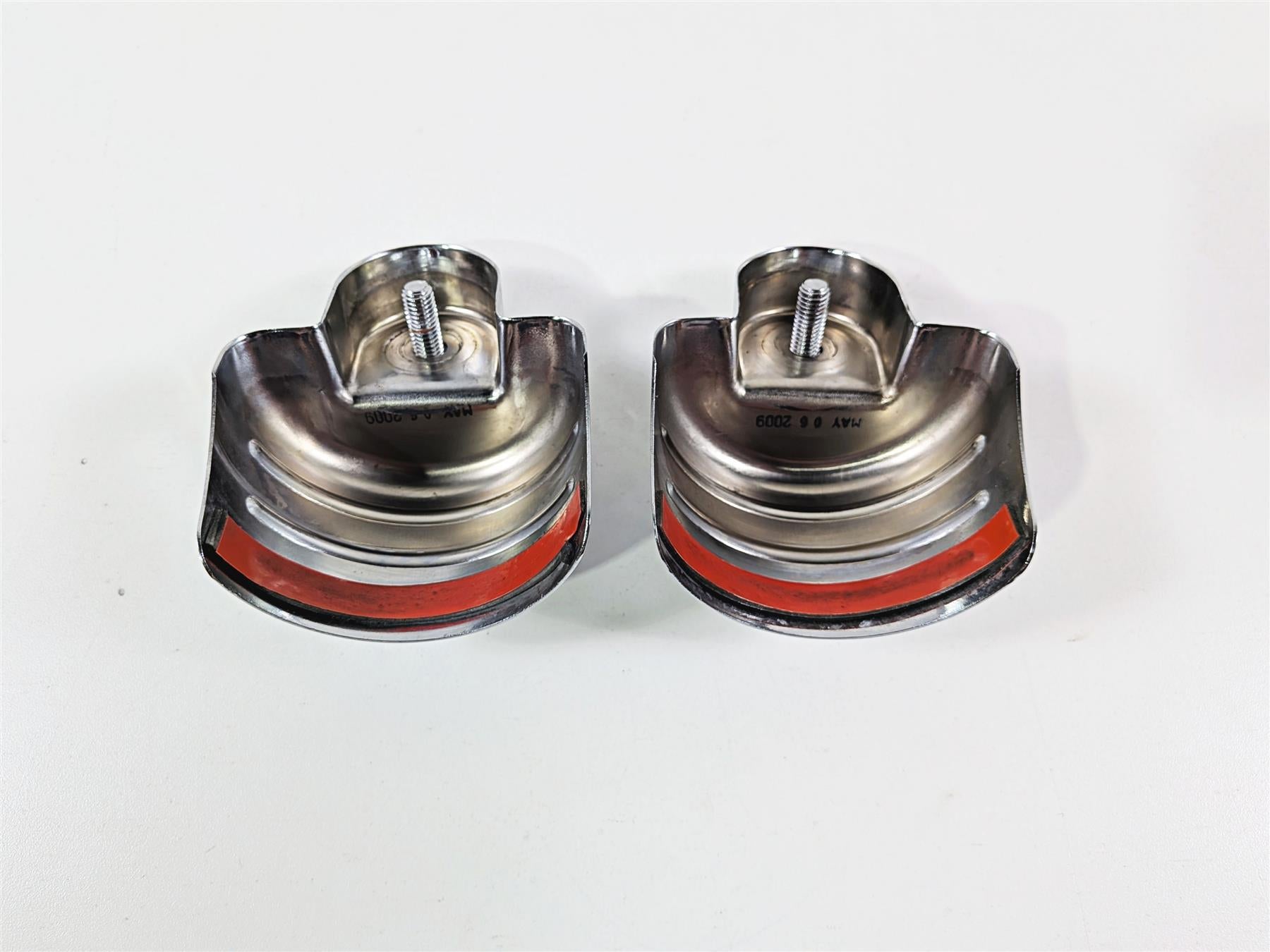 2003 Honda V-Twin VTX1800 C Kuryakyn Chrome Rear Shock Top Covers 8261 {{ shop.shopifyCountryName }} - Mototech271