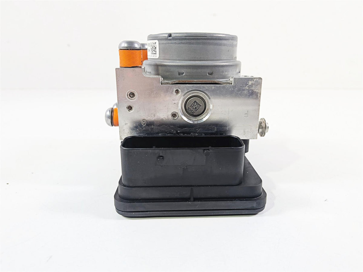 2016 BMW R1200 GS K50 Abs Brake Pump Module 34518566956 {{ shop.shopifyCountryName }} - Mototech271