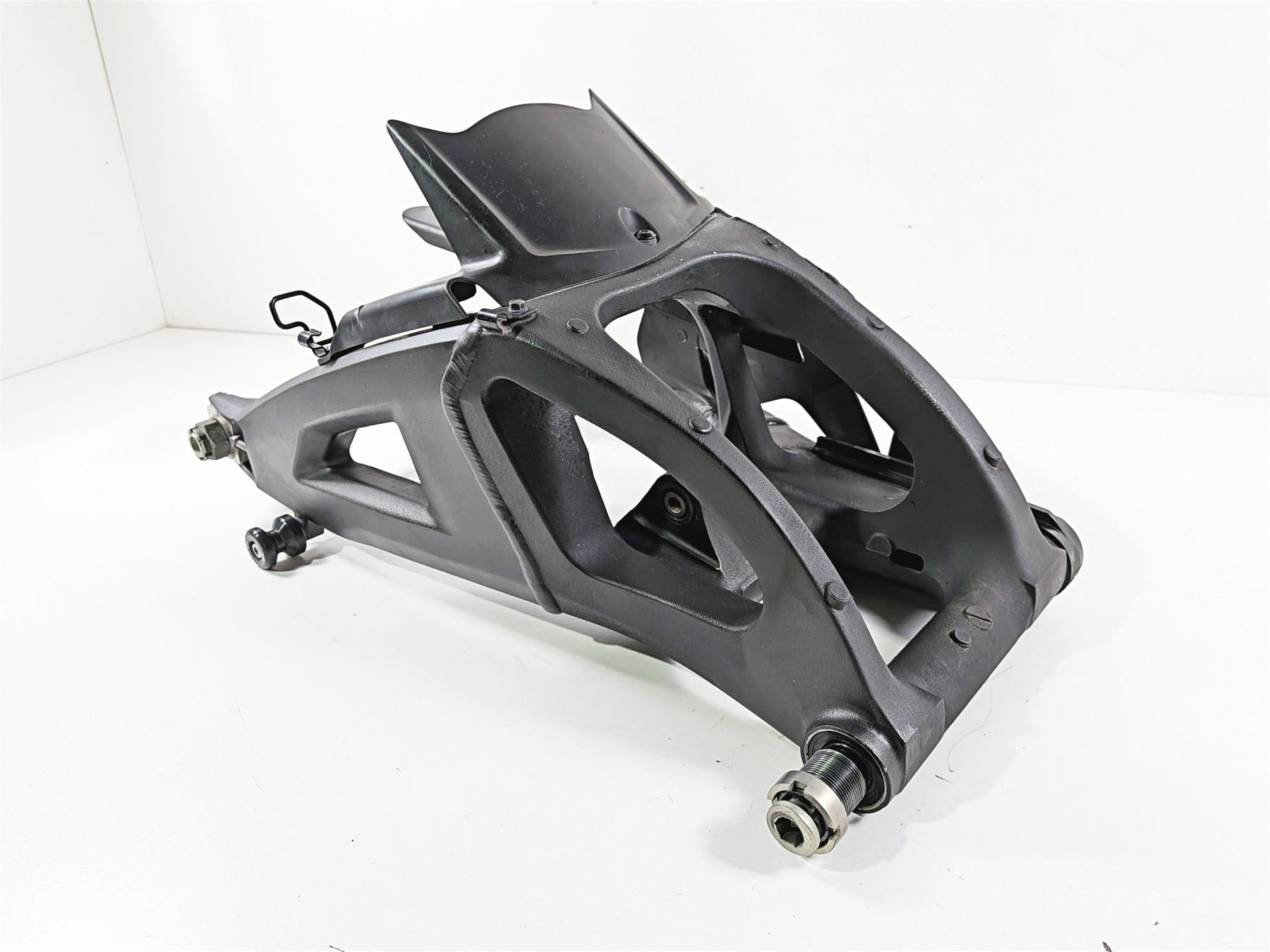 2022 Kawasaki ZX10R ZX1000 Ninja Rear Swingarm Swing Arm 33001-0724 {{ shop.shopifyCountryName }} - Mototech271