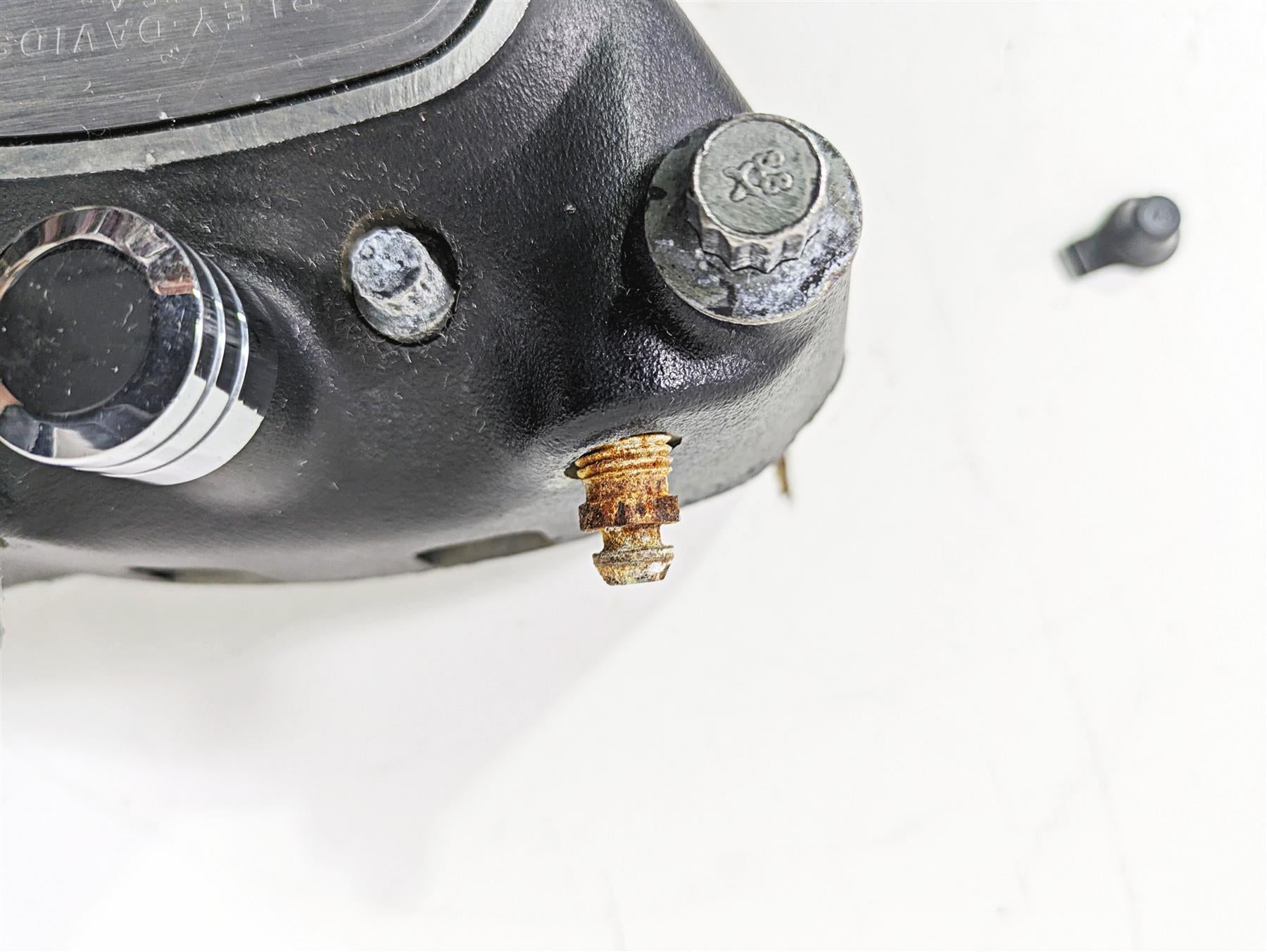 2003 Harley Dyna FXDL Low Rider 100TH Rear Brake Caliper 44017-00D {{ shop.shopifyCountryName }} - Mototech271