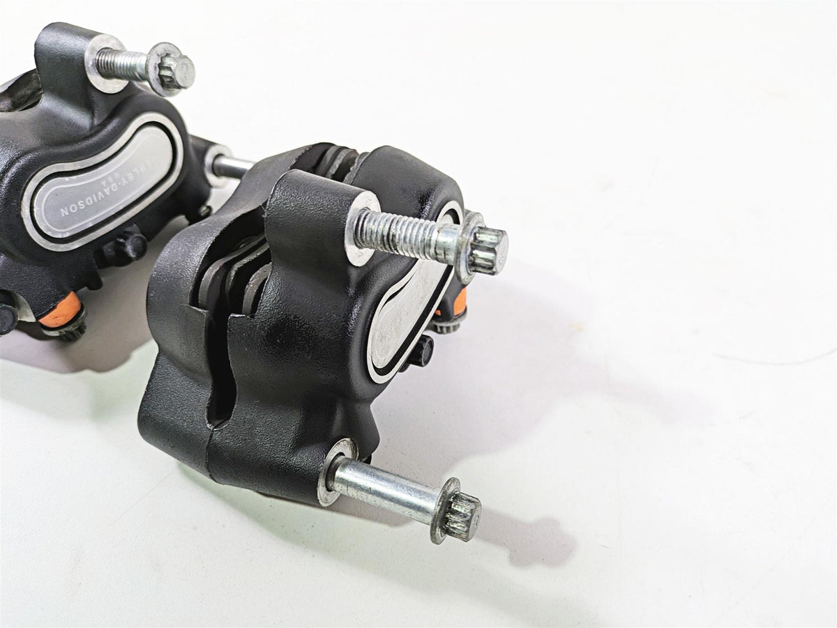 2014 Harley FXDL Dyna Low Rider Front Brake Caliper Set 41300001 41300002 {{ shop.shopifyCountryName }} - Mototech271