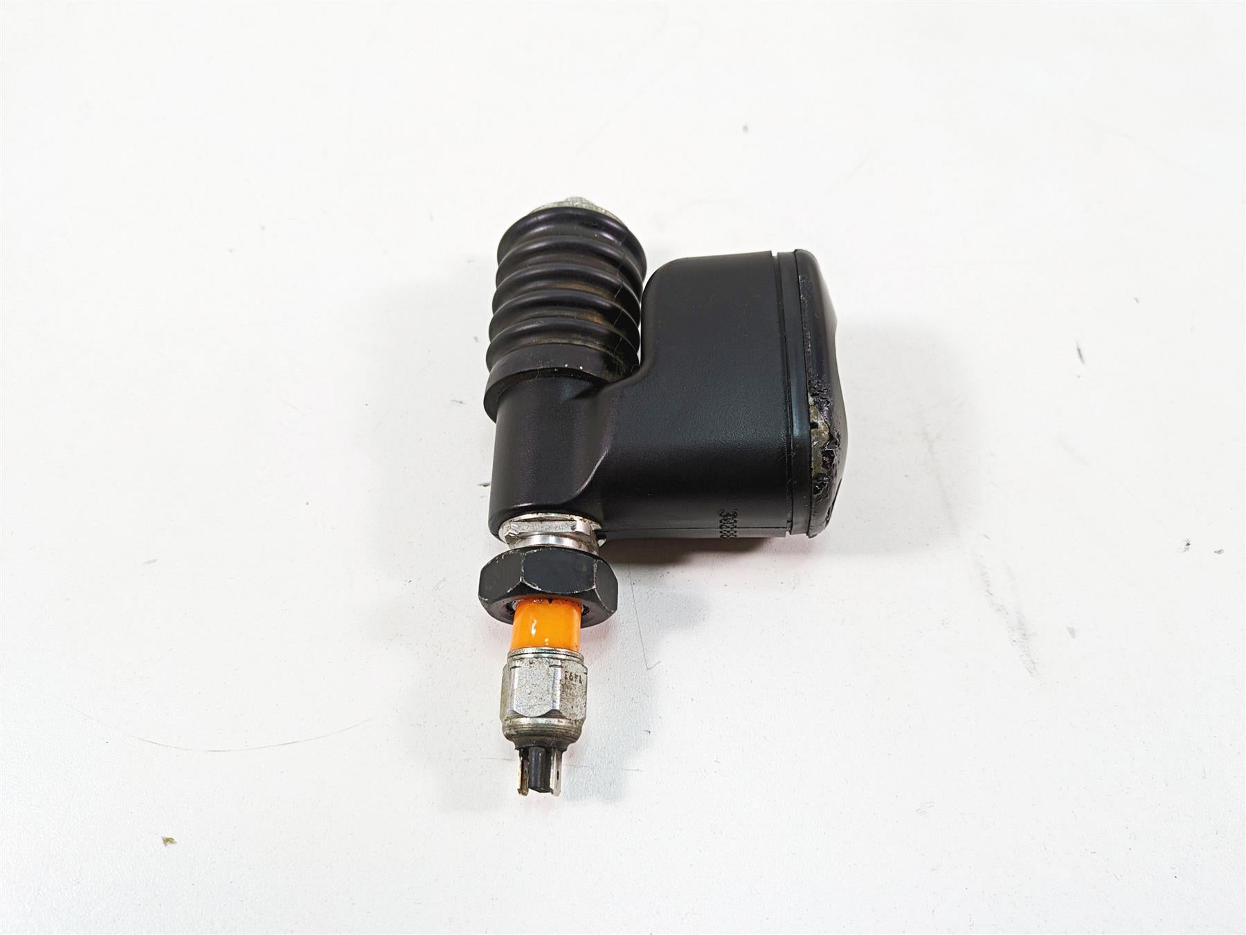 2009 Harley FXDF Dyna Fat Bob Rear Brake Master Cylinder 42474-06C {{ shop.shopifyCountryName }} - Mototech271