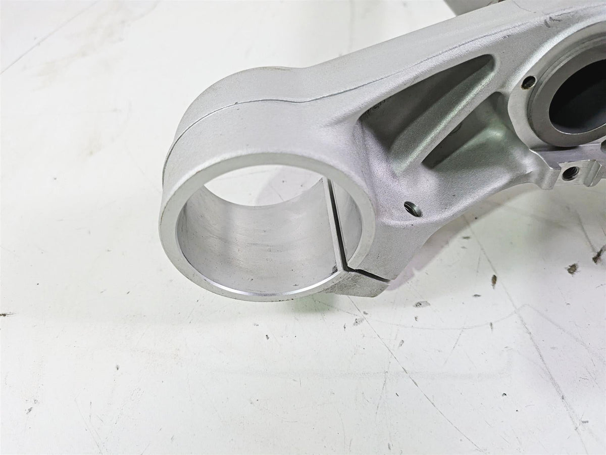 2016 BMW R1200RS K54 Lower Triple Tree Steering Clamp 8549422 31428549594 {{ shop.shopifyCountryName }} - Mototech271