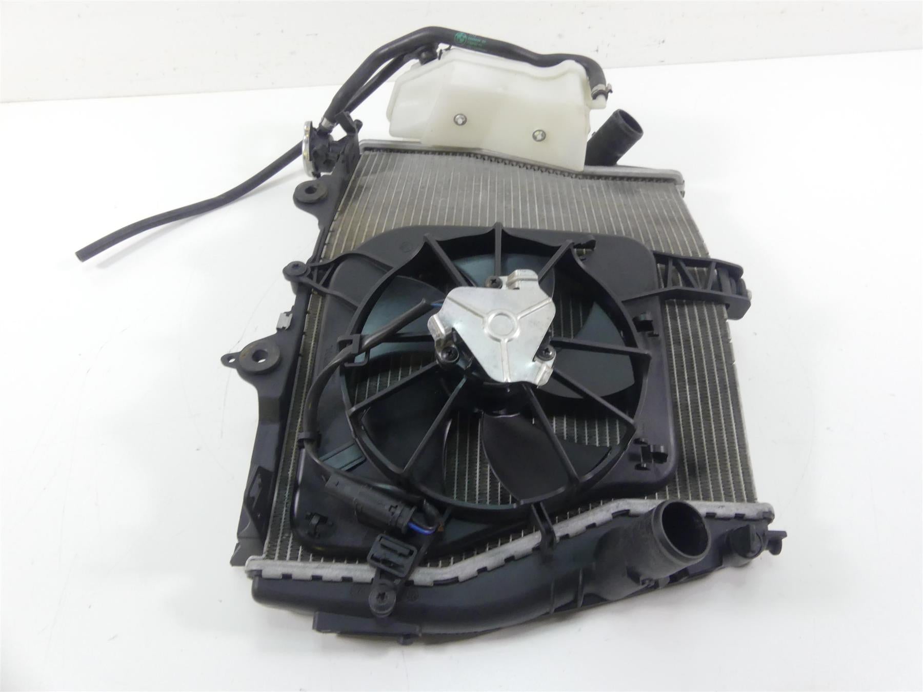 2016 BMW S1000XR K49 Radiator Fan Hoses Lines Reservoir Set 17118551544 {{ shop.shopifyCountryName }} - Mototech271