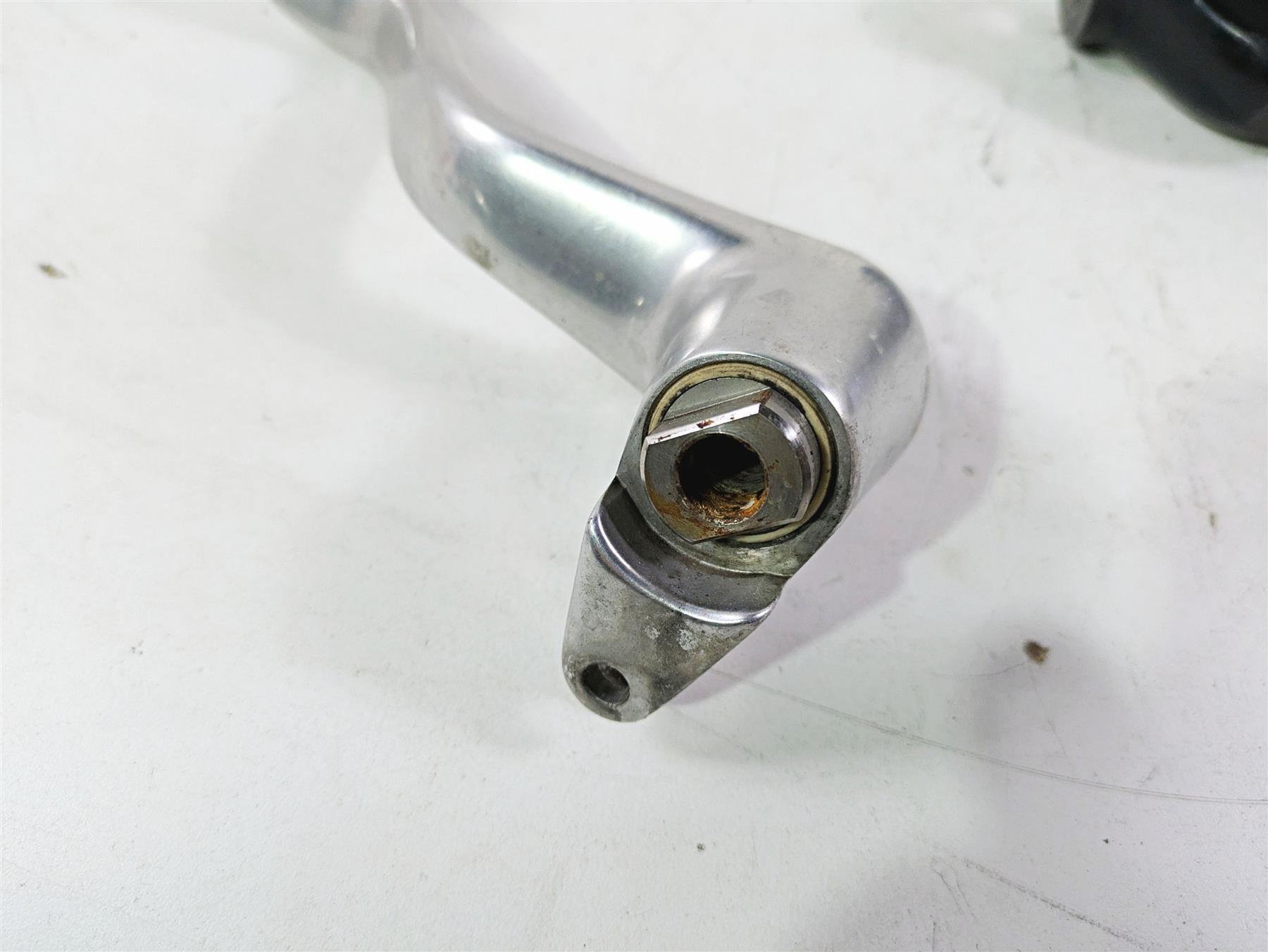 2013 Harley VRSCF Muscle Rod Right Front Footpeg & Brake Lever 54046-12 {{ shop.shopifyCountryName }} - Mototech271