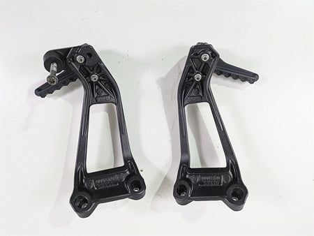2018 KTM 1290 Super Duke R Rear Passenger Footpeg Set 6130304800033S {{ shop.shopifyCountryName }} - Mototech271