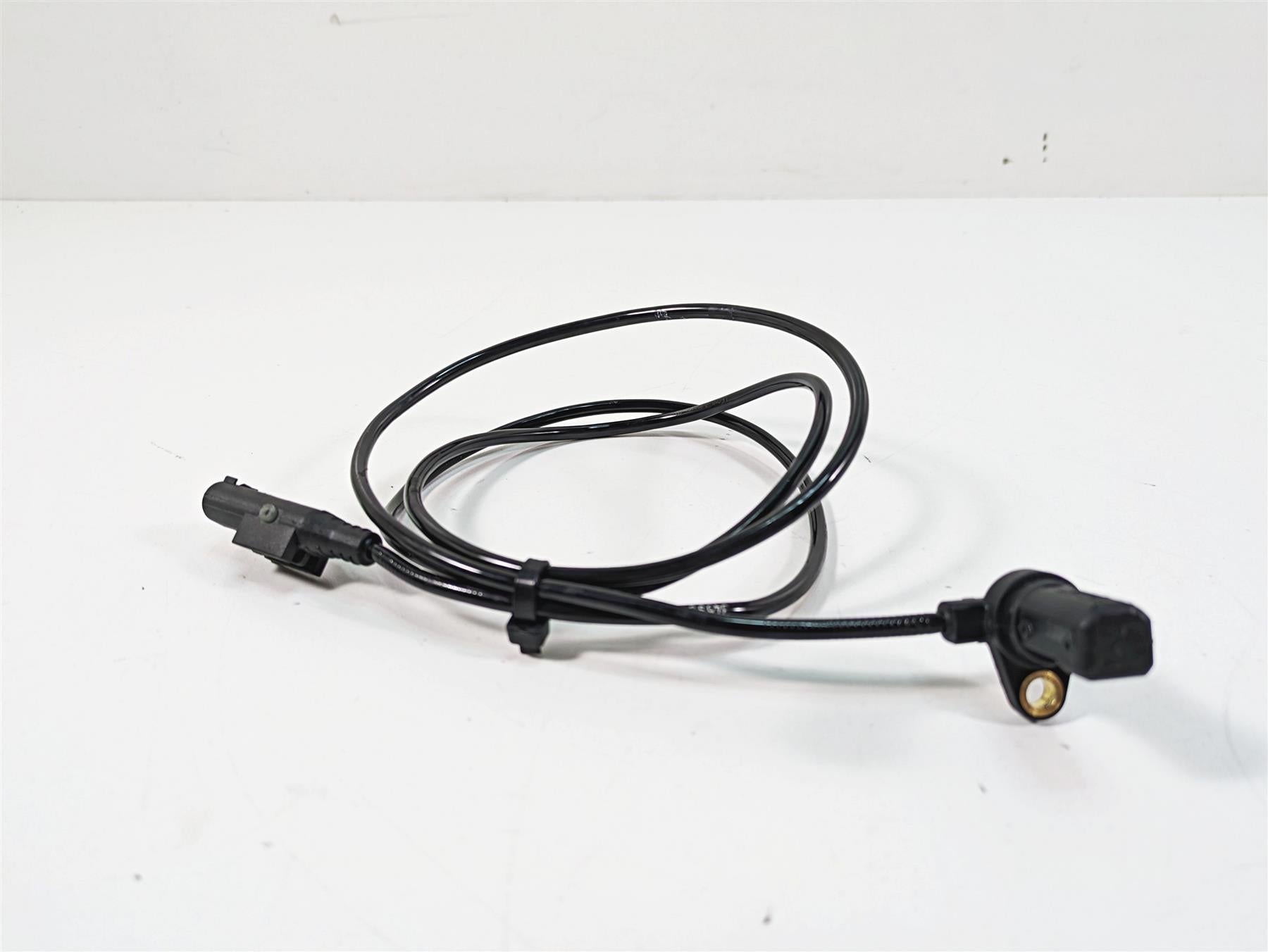2020 Moto Guzzi V85 TT Adventure Front Abs Brake Wheel Speed Sensor 859792 {{ shop.shopifyCountryName }} - Mototech271