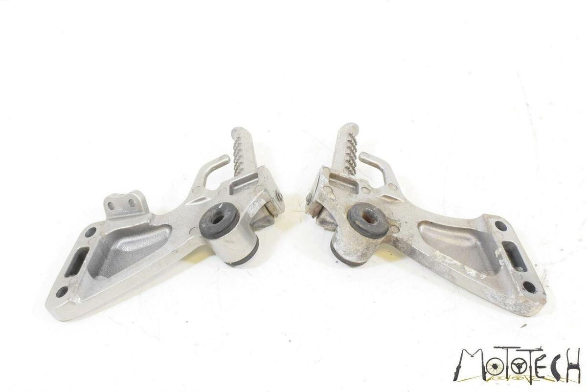 2005 Kawasaki ZZR1200 ZX1200 Rear Footpeg Peg Rest Set 35063-1219-458 {{ shop.shopifyCountryName }} - Mototech271