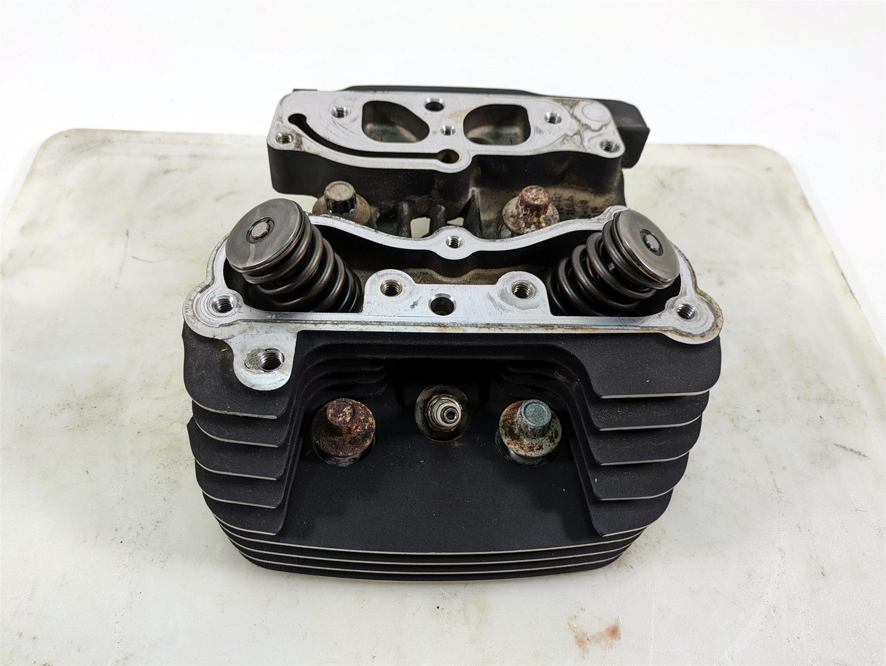 2000 Harley Dyna FXDL Low Rider Rear Cylinder Head Cylinderhead 88ci 16725-99