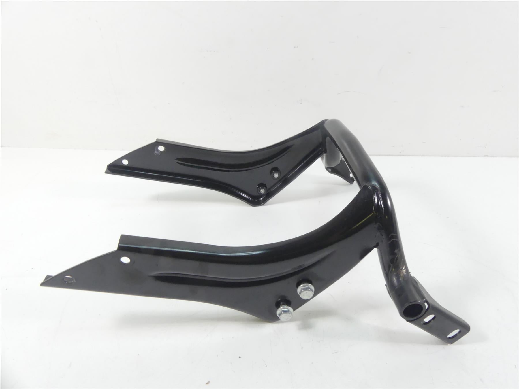 2016 Indian Chieftain Dark Horse Rear Fender Support Stay Bracket 1019383-329 {{ shop.shopifyCountryName }} - Mototech271