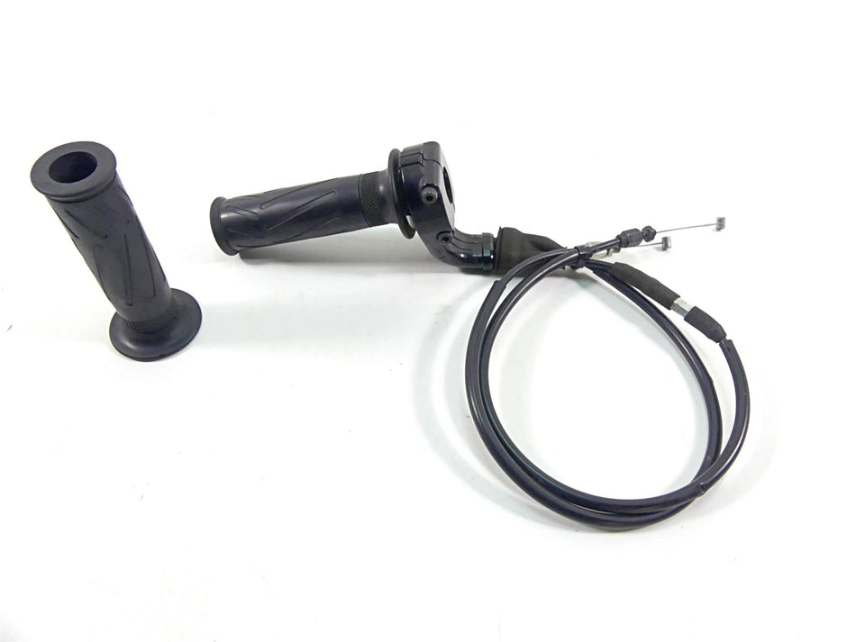 2012 Yamaha VMX17 VMAX 1700 Throttle Grip & Cable Set 4YR-26240-02-00 {{ shop.shopifyCountryName }} - Mototech271