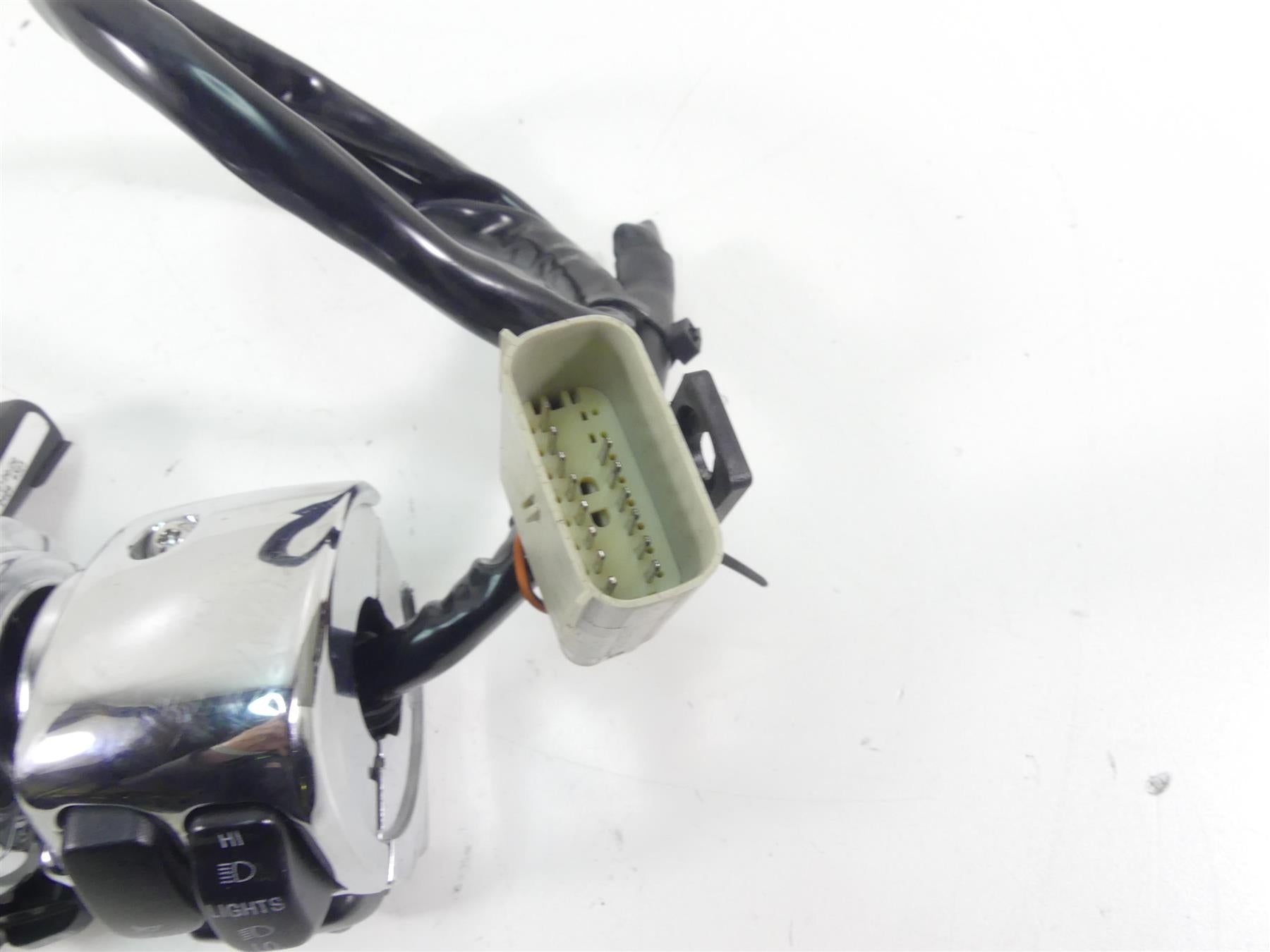 2009 Harley FLHTCU SE4 CVO E-Glide Left Right Chrome Control Switch Set 56866-06 {{ shop.shopifyCountryName }} - Mototech271