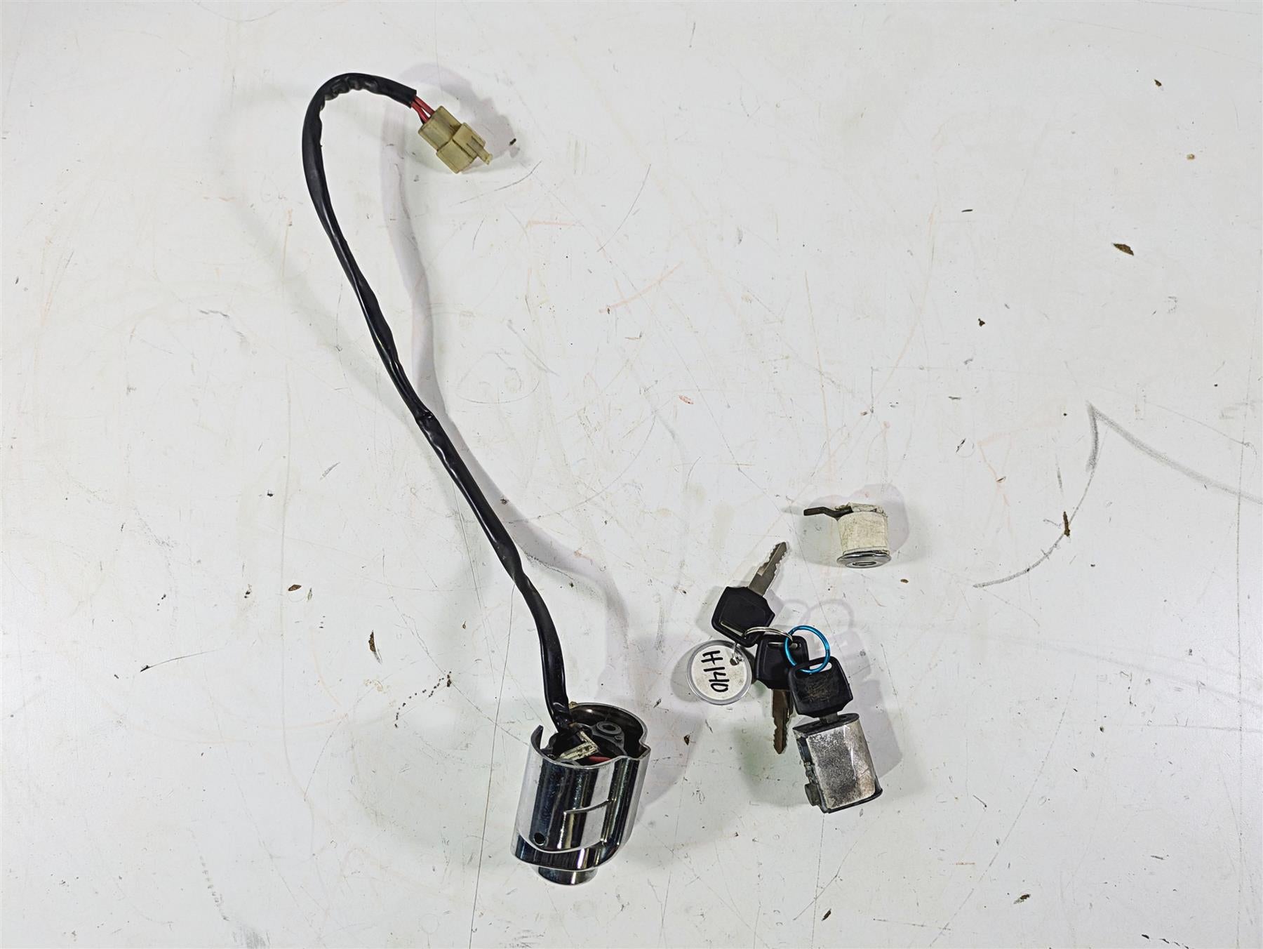 2002 Honda VT1100 Shadow Sabre Ignition Switch Key Lock Set 35010-MAA-A30 {{ shop.shopifyCountryName }} - Mototech271