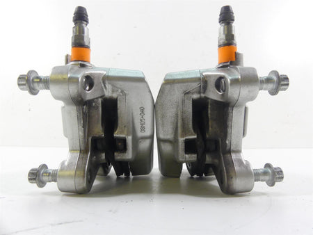 2009 Harley FLHTCU SE4 CVO E-Glide Front Brake Caliper Set 42938-08 42939-08 {{ shop.shopifyCountryName }} - Mototech271