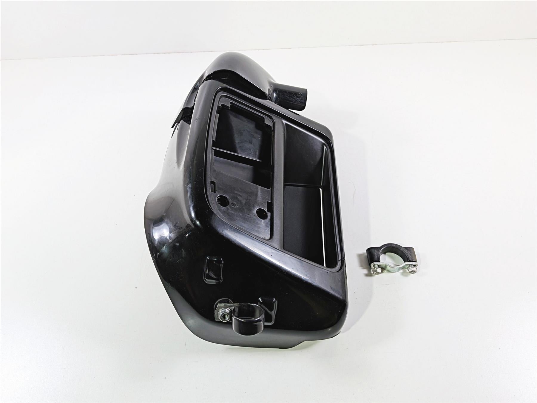 2018 Harley FLHTCU Touring Electra Glide Right Lower Leg Fairing Set 57100113-Mototech271