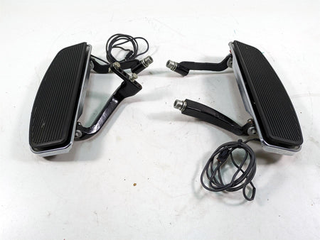 2006 Harley Touring FLHTCUI Electra Glide Front Floorboard Set 50622-83 50518-83 {{ shop.shopifyCountryName }} - Mototech271