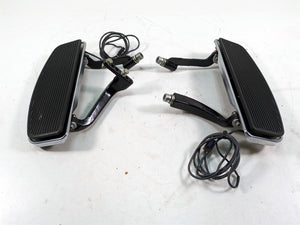 2006 Harley Touring FLHTCUI Electra Glide Front Floorboard Set 50622-83 50518-83 | Mototech271