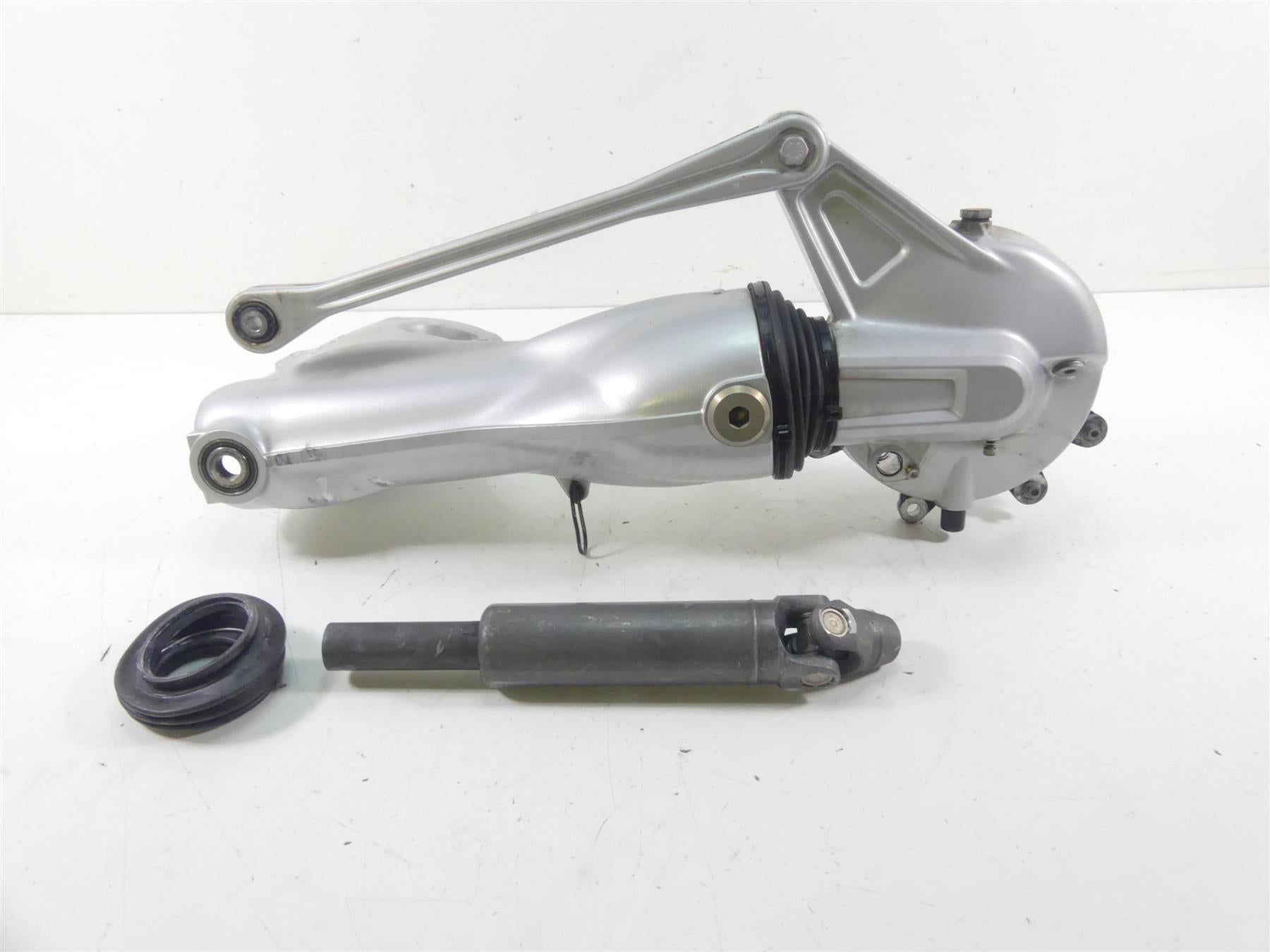 2003 BMW R1150 GS R21 Swingarm Differential Drive Shaft 31:11 Ratio 33112330966 | Mototech271