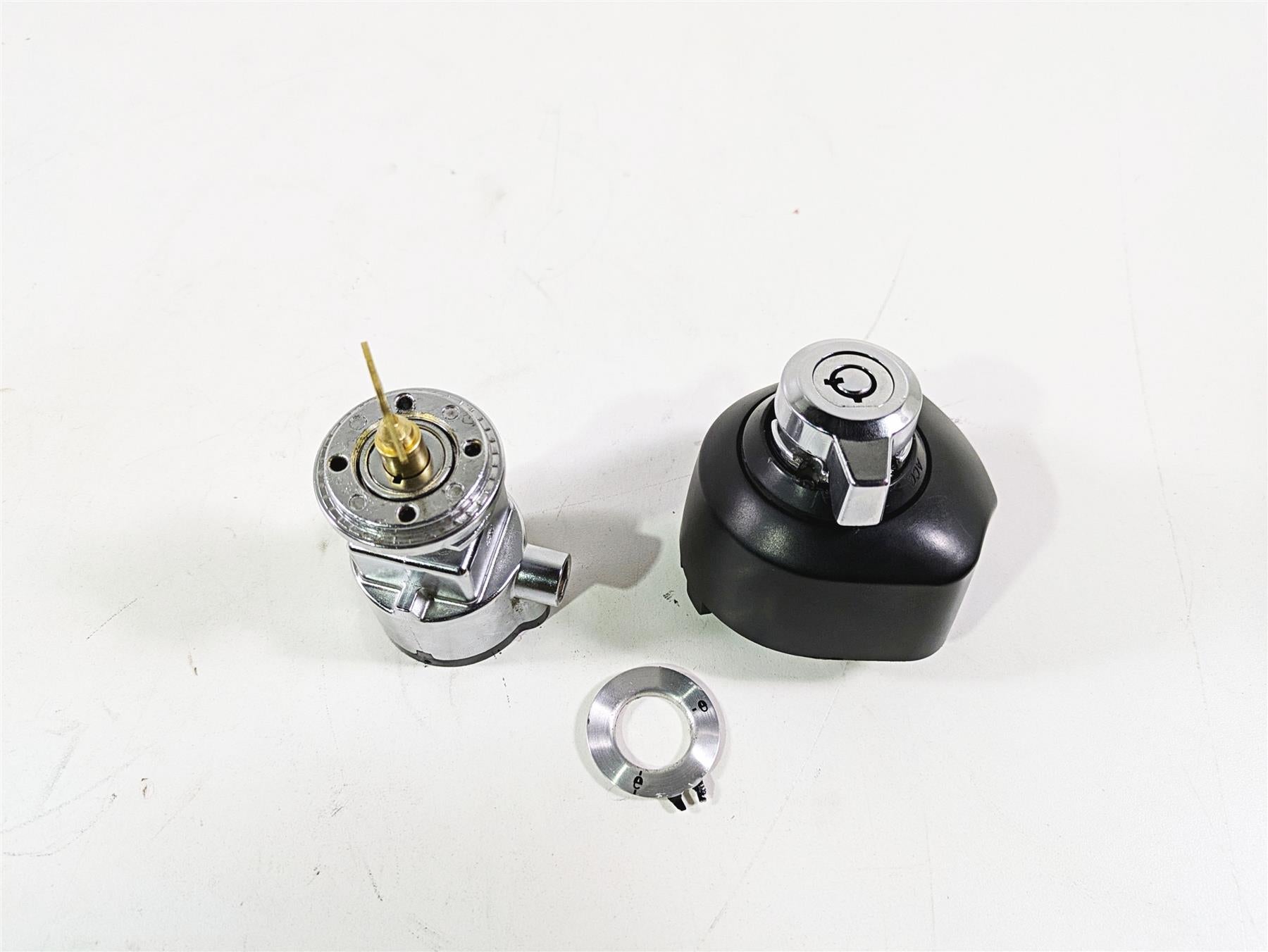 2014 Harley FXDL Dyna Low Rider Ignition Switch Key Lock Set 71475-06B {{ shop.shopifyCountryName }} - Mototech271