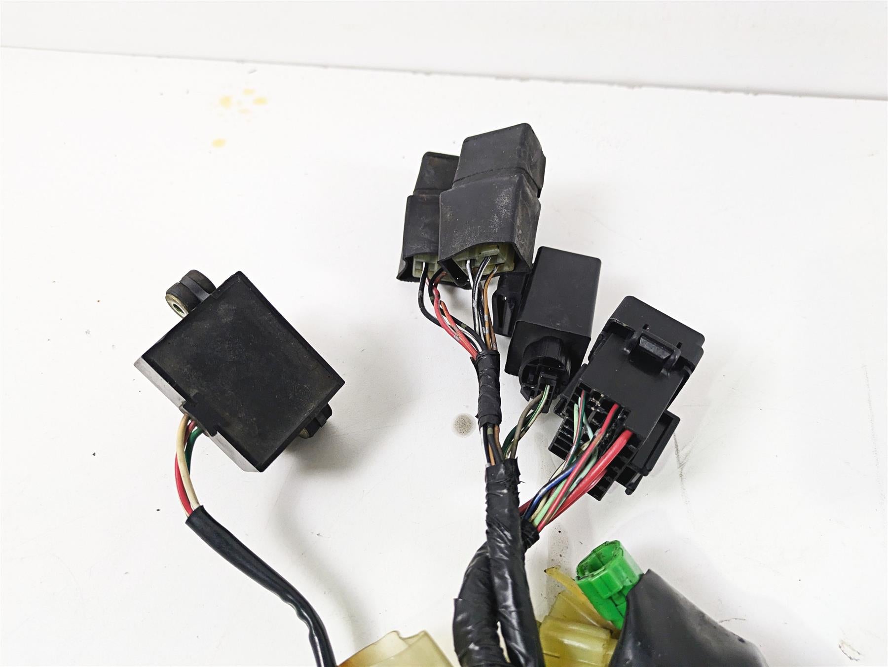 2002 Honda V-Twin VTX1800 C Main Wiring Harness Loom - No Cut 32100-MCH-6720 {{ shop.shopifyCountryName }} - Mototech271