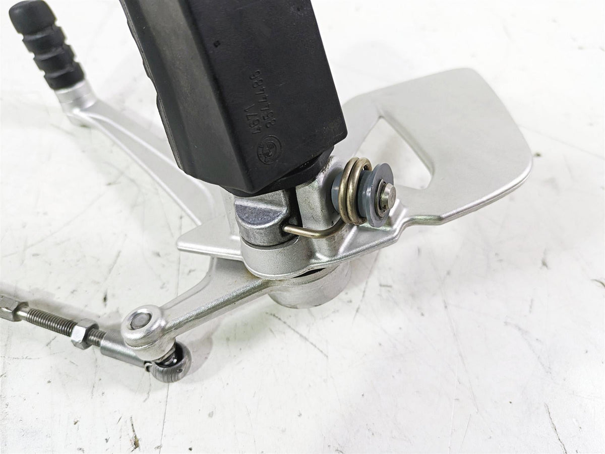 2014 BMW R1200 RT RTW K52 Front Left Footpeg & Shifter 46718535641 46718560383 {{ shop.shopifyCountryName }} - Mototech271