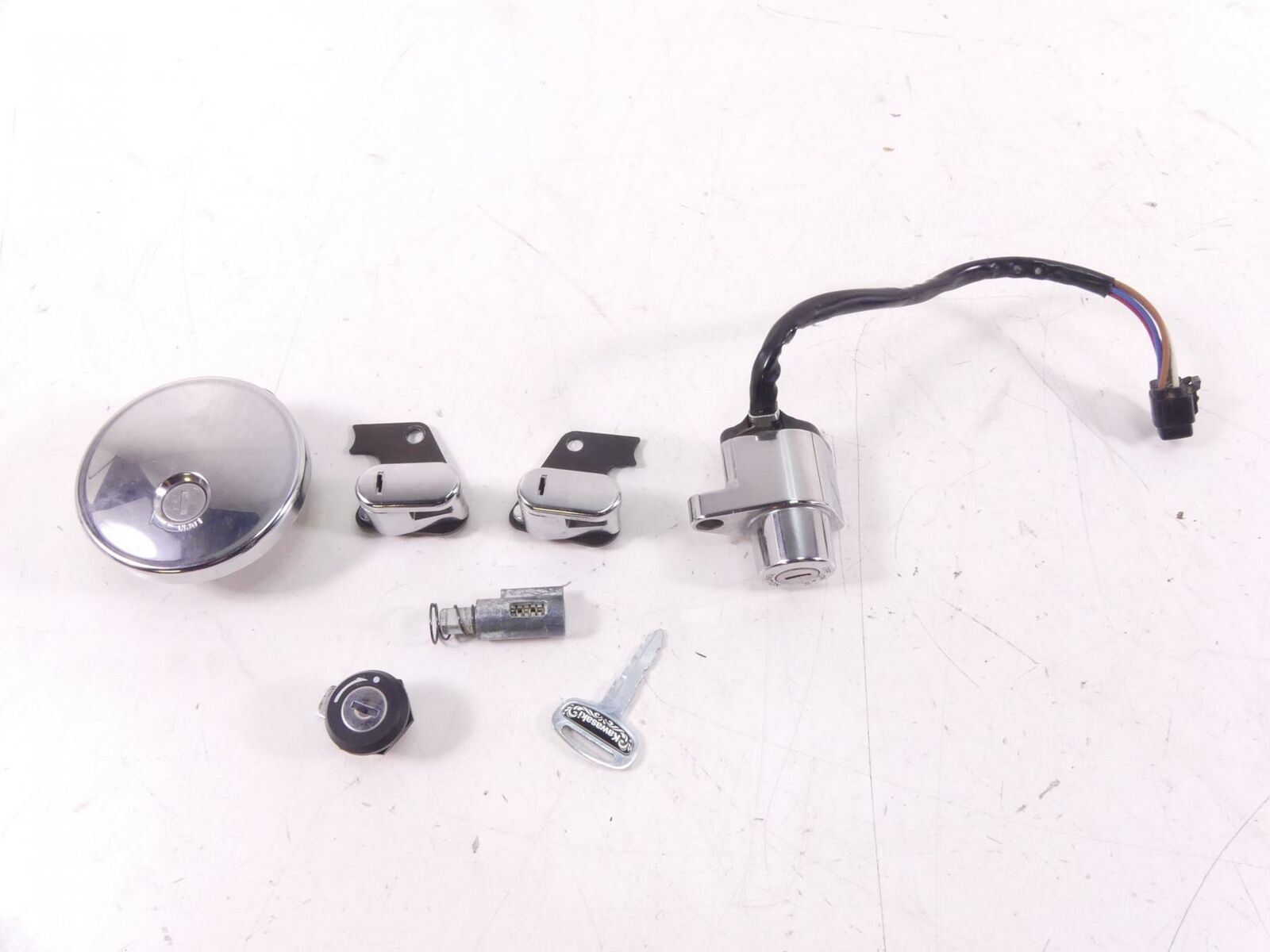 2001 Kawasaki VN1500 Vulcan C Igntion Switch Key Lock Set 27045-5087 {{ shop.shopifyCountryName }} - Mototech271