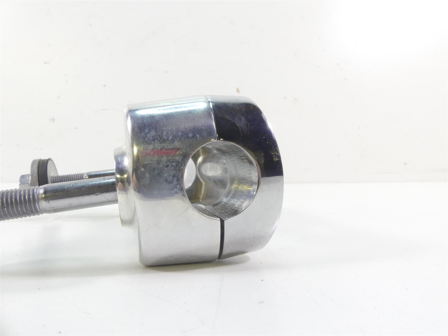2013 Triumph Rocket 3 Touring Handlebar Holder Riser Set T2046714 {{ shop.shopifyCountryName }} - Mototech271