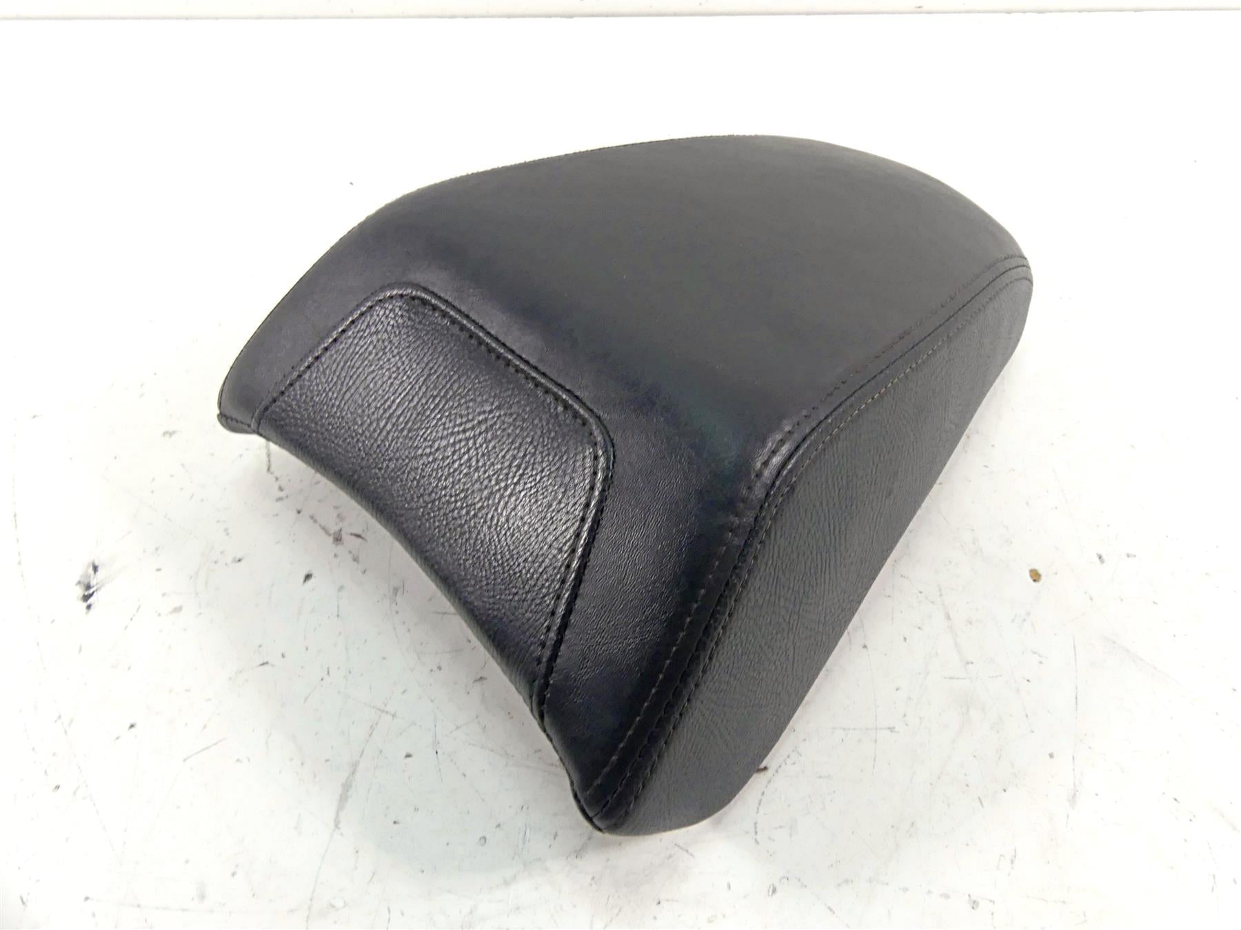 2013 Harley Softail FLSTFB Fat Boy Lo Rear Seat Saddle 51874-10A {{ shop.shopifyCountryName }} - Mototech271