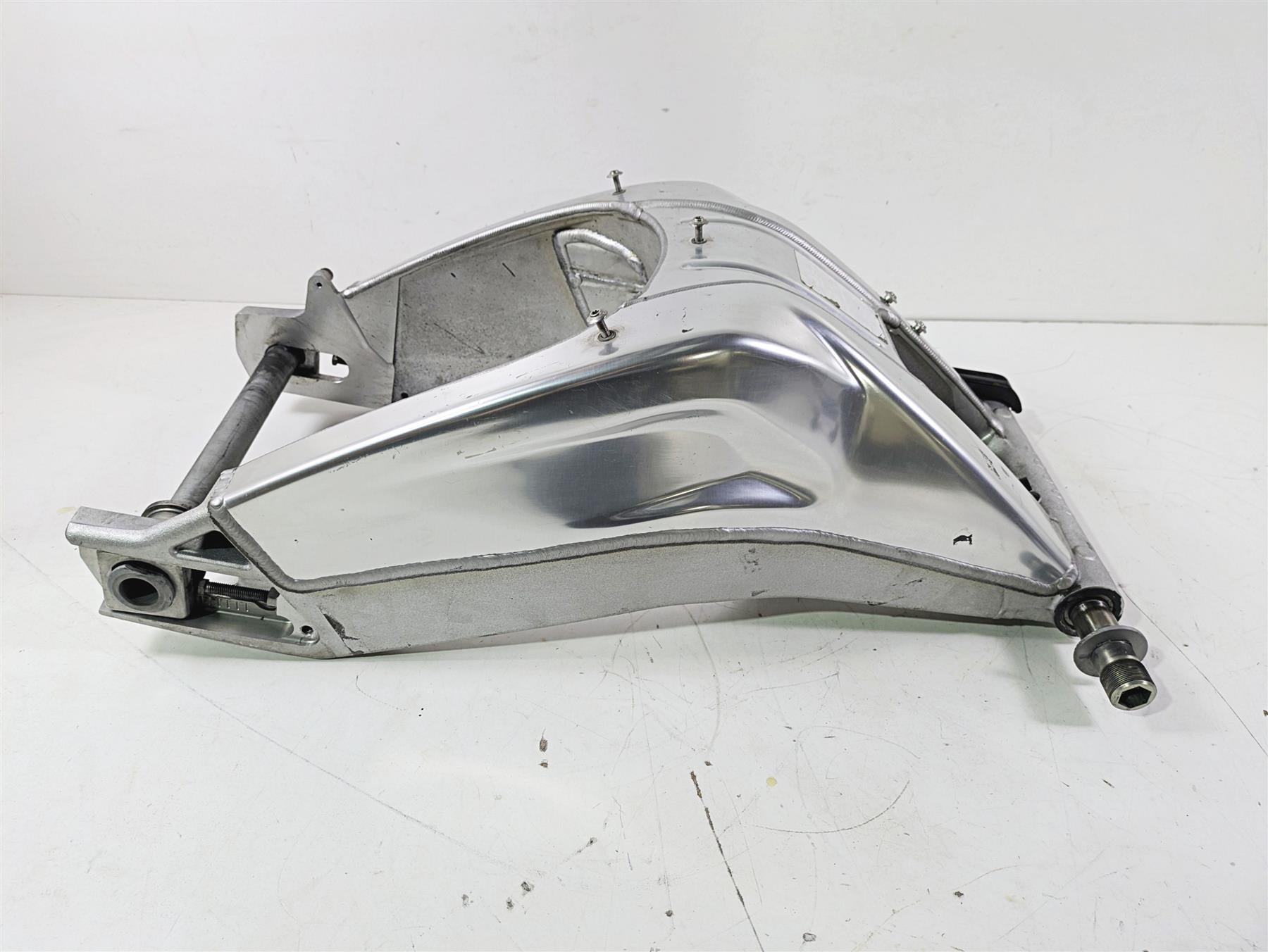 2017 BMW S1000RR K46 Rear Swing Arm Swingarm 33358543490 {{ shop.shopifyCountryName }} - Mototech271