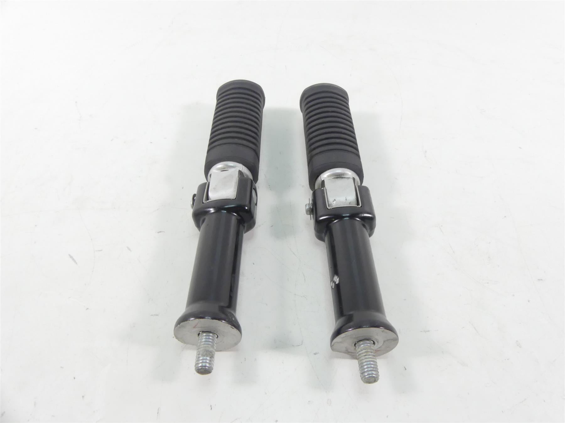 2018 Harley FLHC Softail Heritage Rear Passenger Pillion Footpeg Set 50500744 {{ shop.shopifyCountryName }} - Mototech271