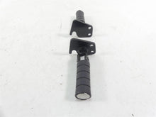 Load image into Gallery viewer, 2002 Yamaha XVS1100 V-Star Rear Passenger Footpeg Foot Rest Set 5EL-27430-00-00 | Mototech271

