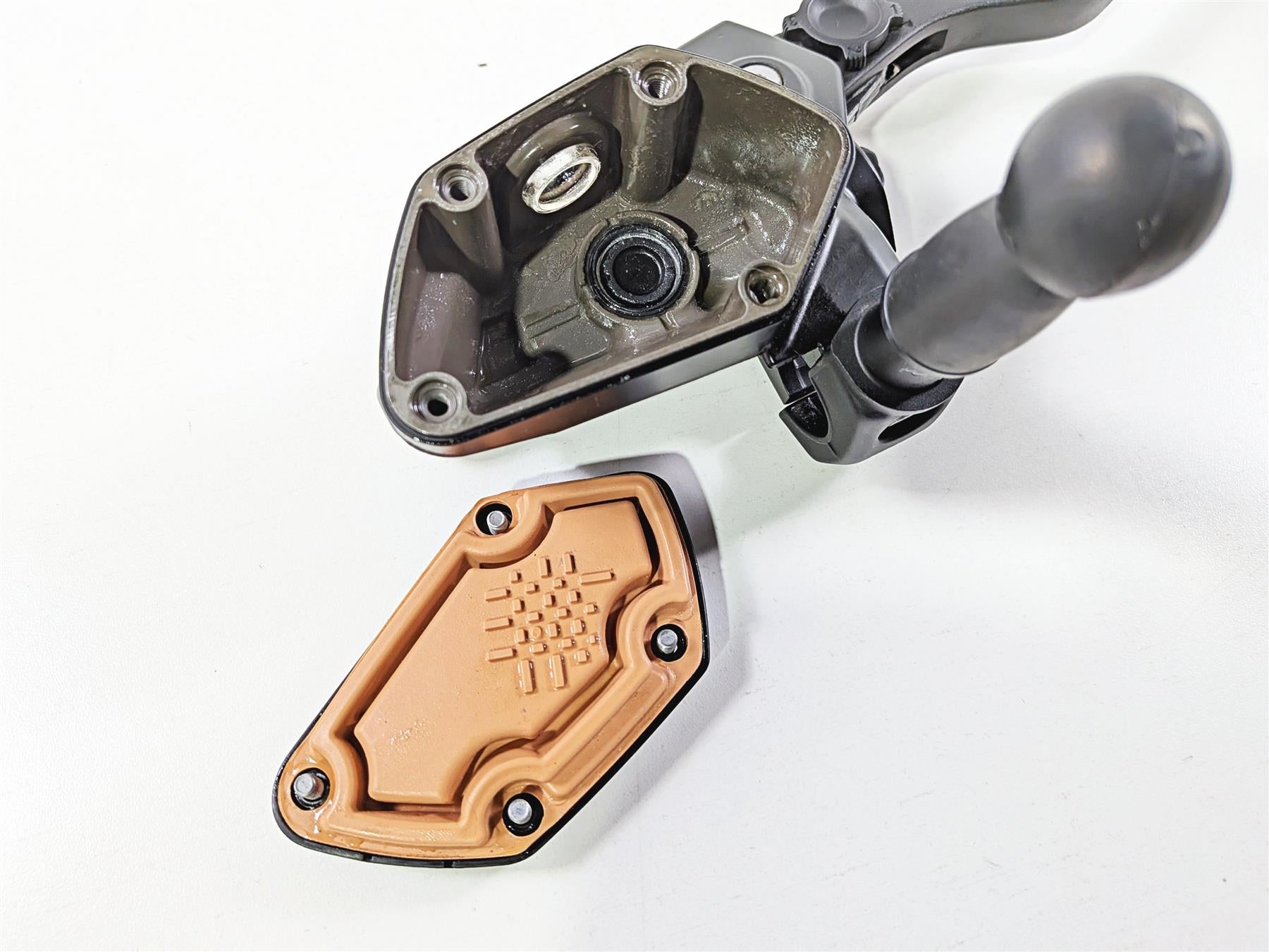 2019 BMW R1250GS K50 Front Brake Master Cylinder 32728559604 {{ shop.shopifyCountryName }} - Mototech271