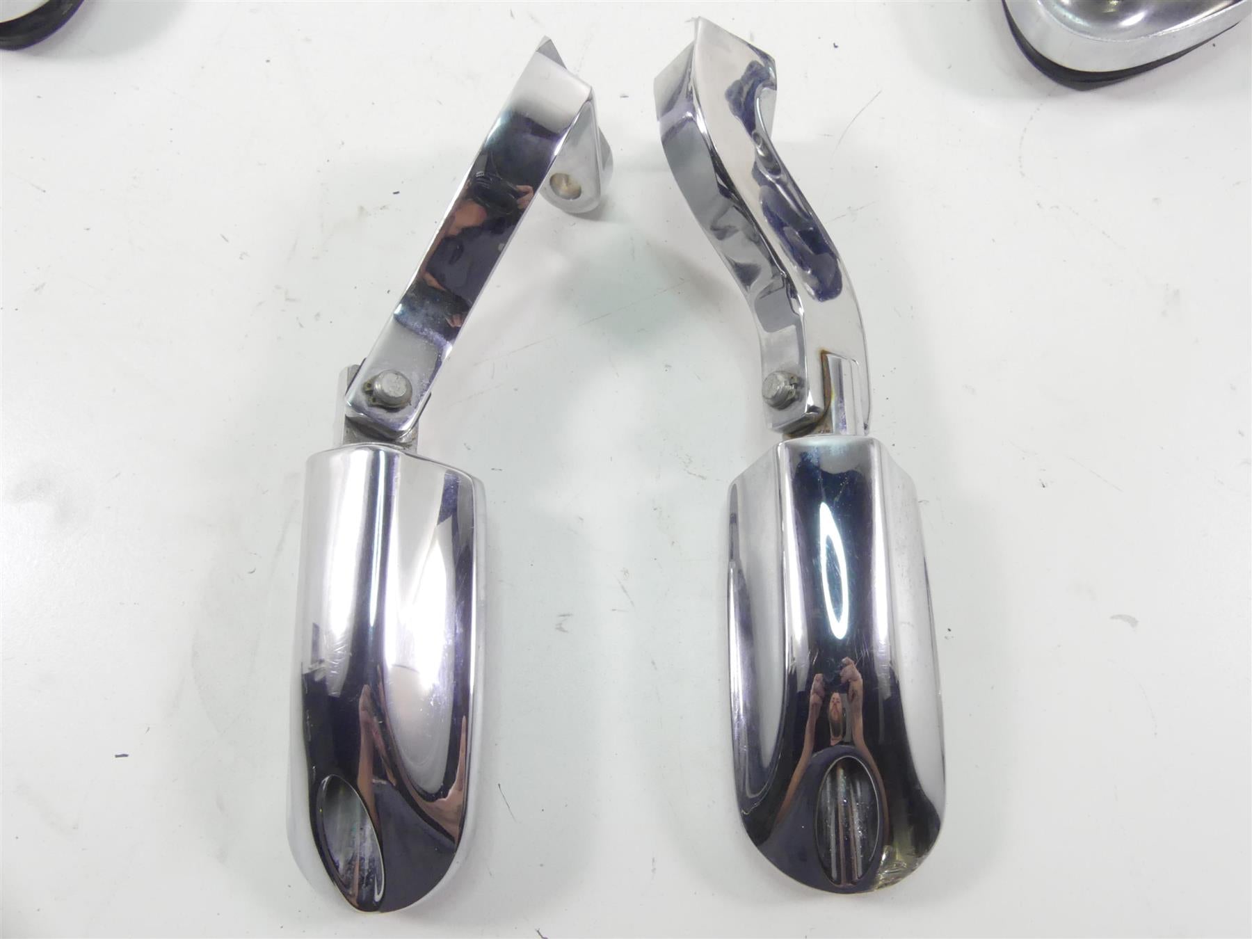 2013 Harley Touring FLTRX Road Glide Front Floorboards & Rear Footpegs 50518-09 {{ shop.shopifyCountryName }} - Mototech271